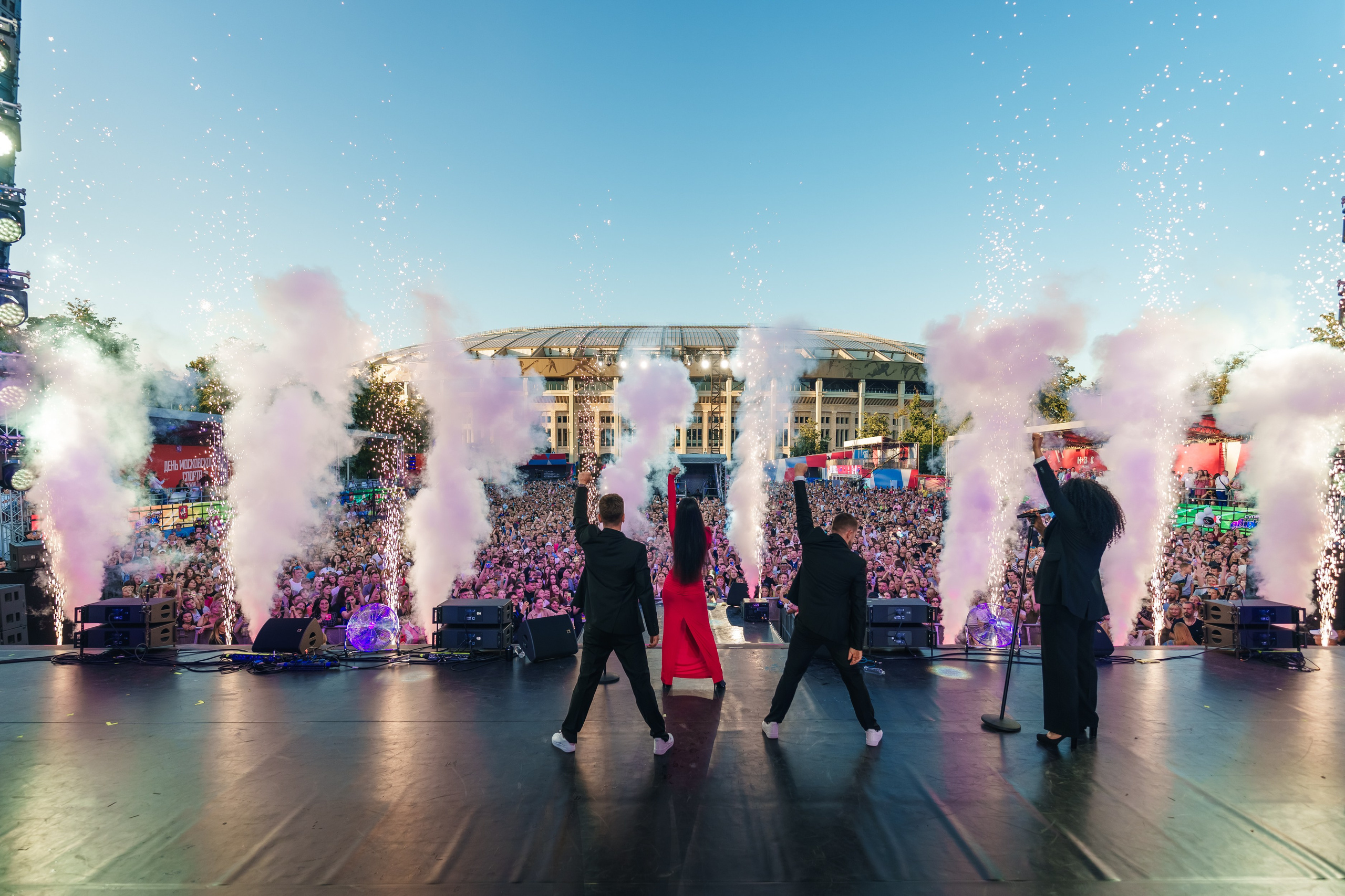 Съемка концертов культурно-массовых мероприятий. Профессиональный фотограф и видеооператор Гладышев Даниил