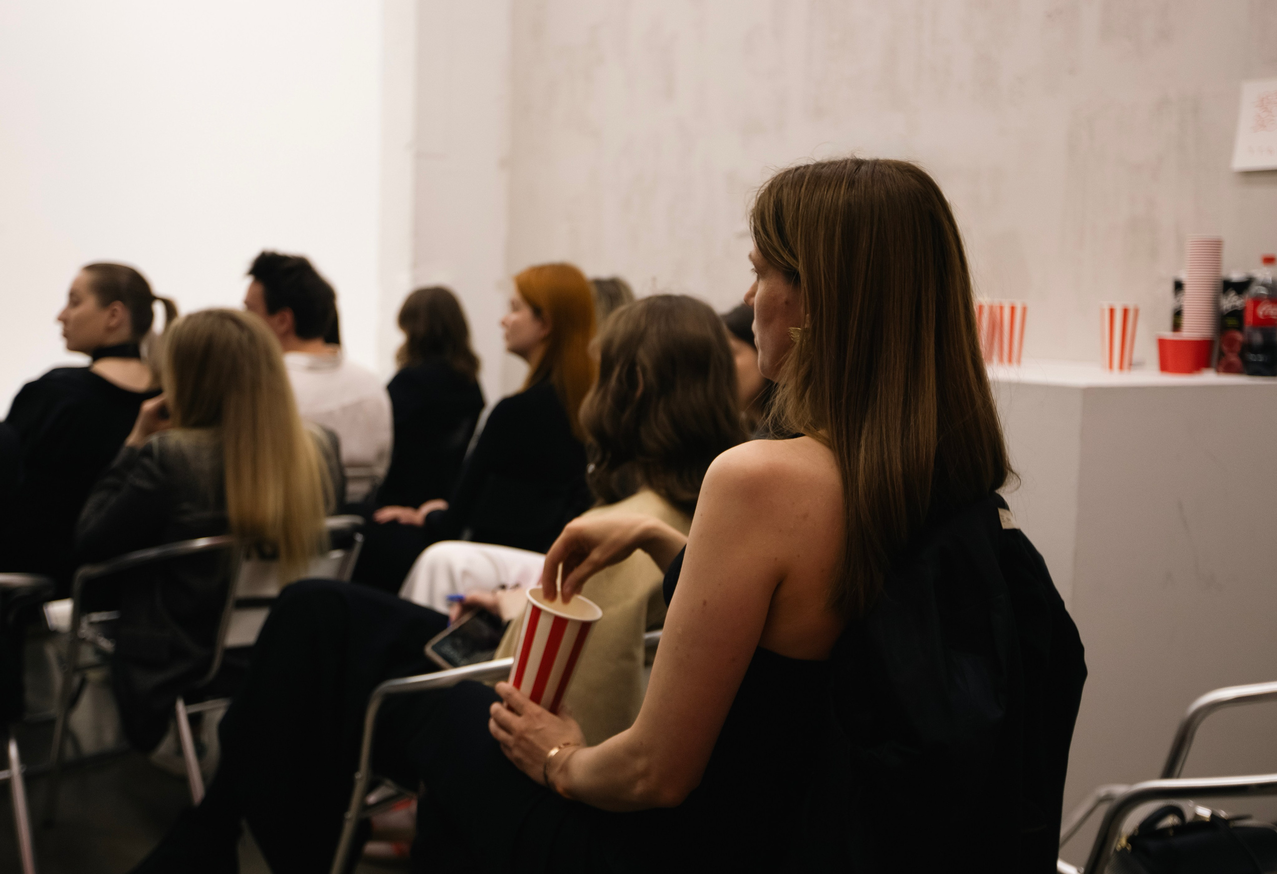 Премьера фильма «Как перестать сомневаться». Главная