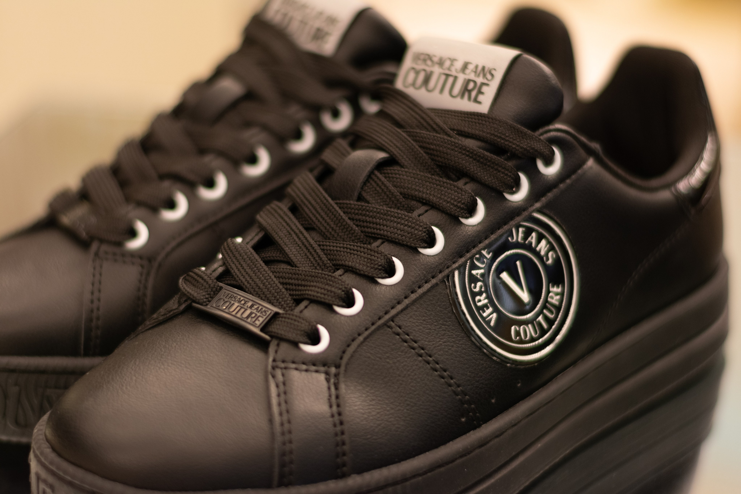 Для организаций. Предметная фотосессия для обувного магазина Capsula. Фотограф/видеограф Богдан Голованов