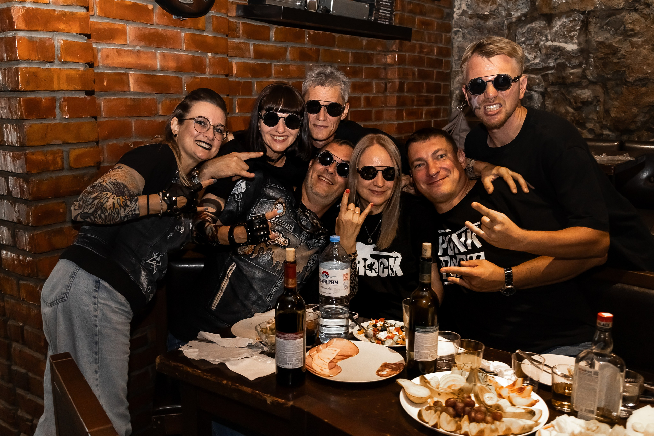 День Рождения Алексея в баре «Белая Лошадь». Фотограф в Волгограде Норченко Светлана