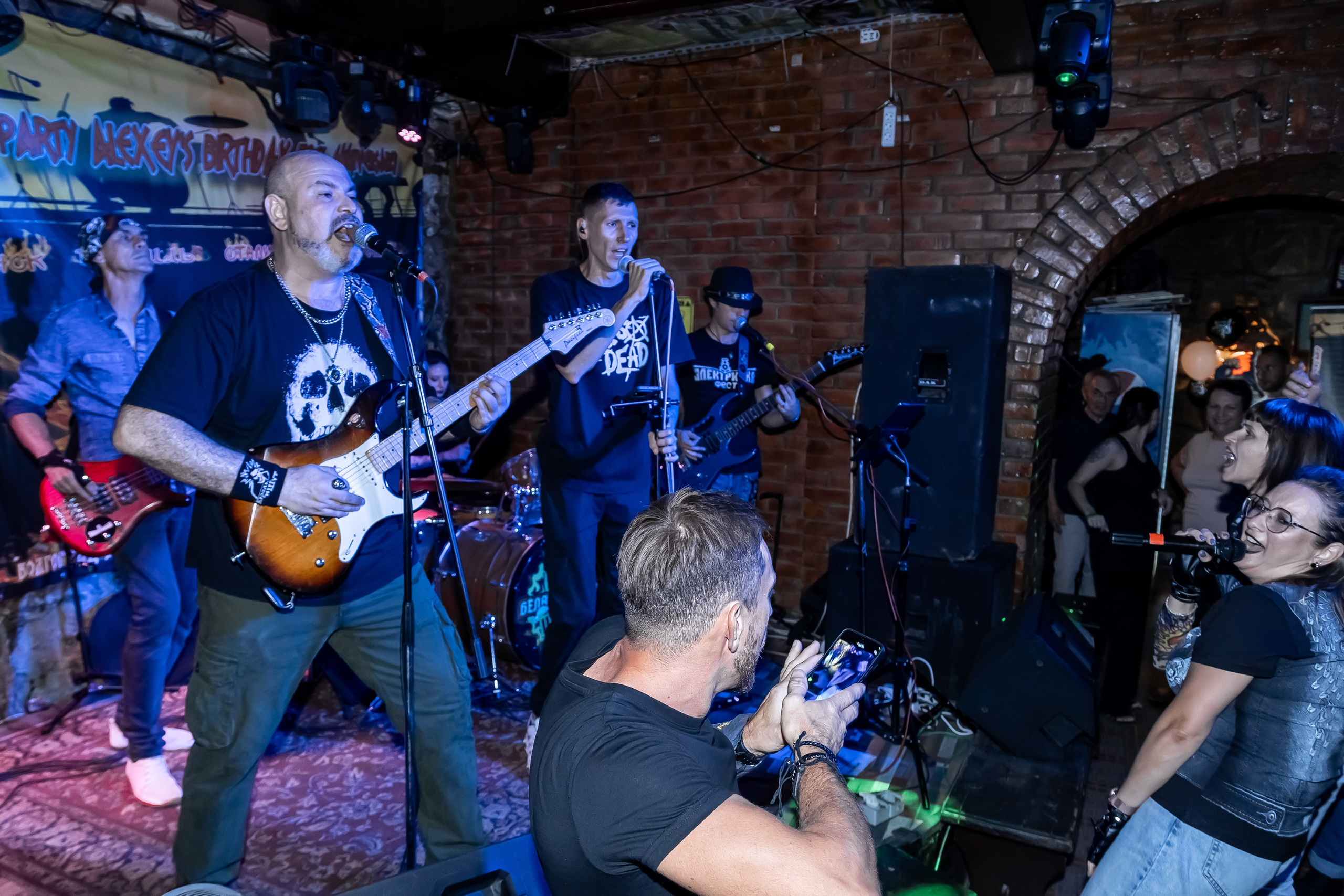 День Рождения Алексея в баре «Белая Лошадь». Фотограф в Волгограде Норченко Светлана