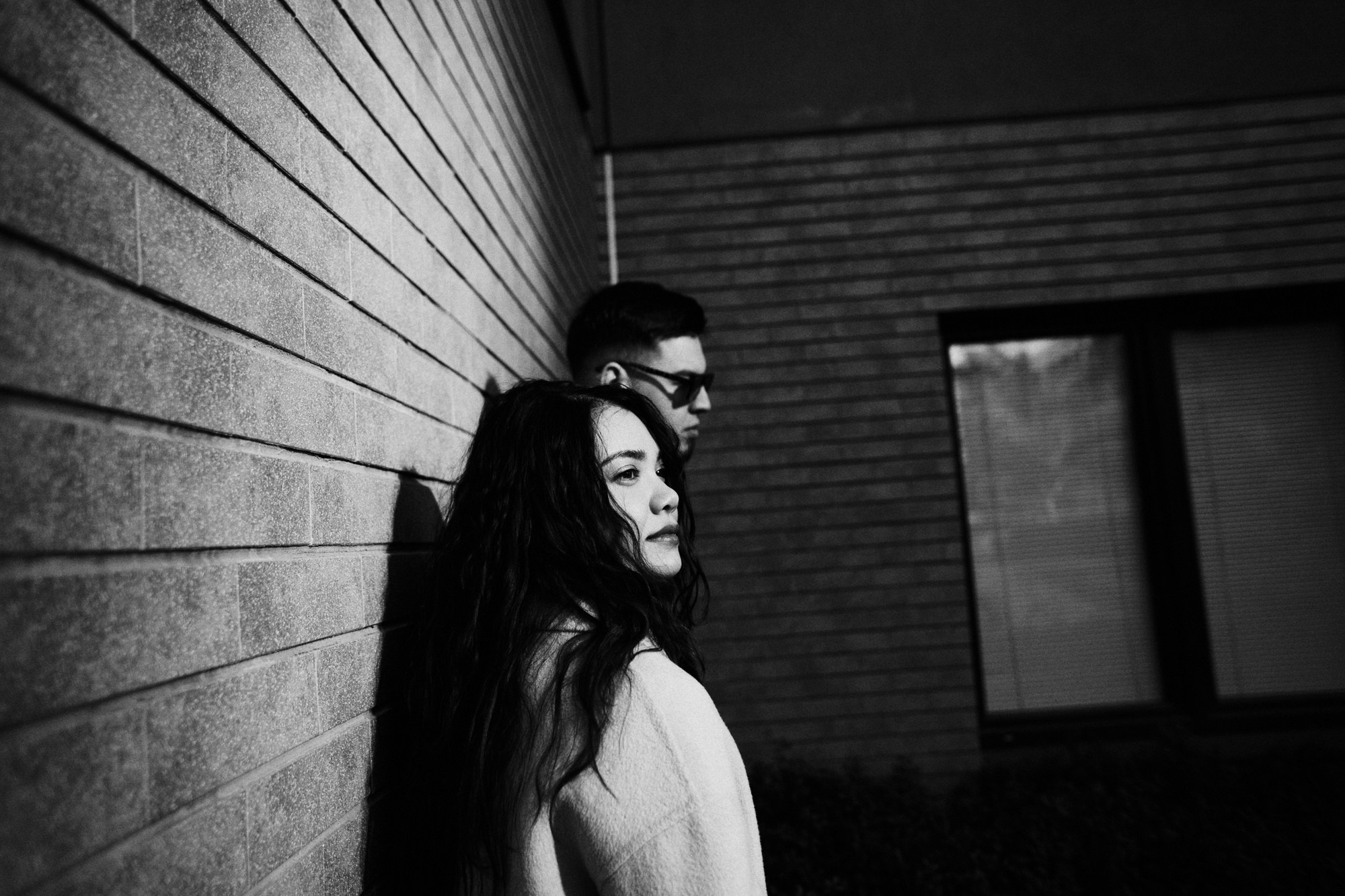 Фотосессия Love Story в Тюмени — стрит-стайл прогулка в Европейском районе. Портретный фотограф Тюмень Дарья Мустафина