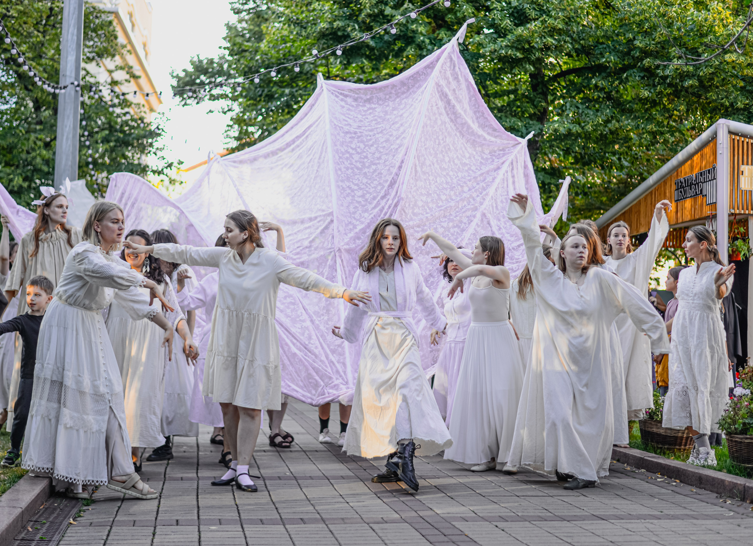 Актеры театра Пух и Прах. Rystemys Picture