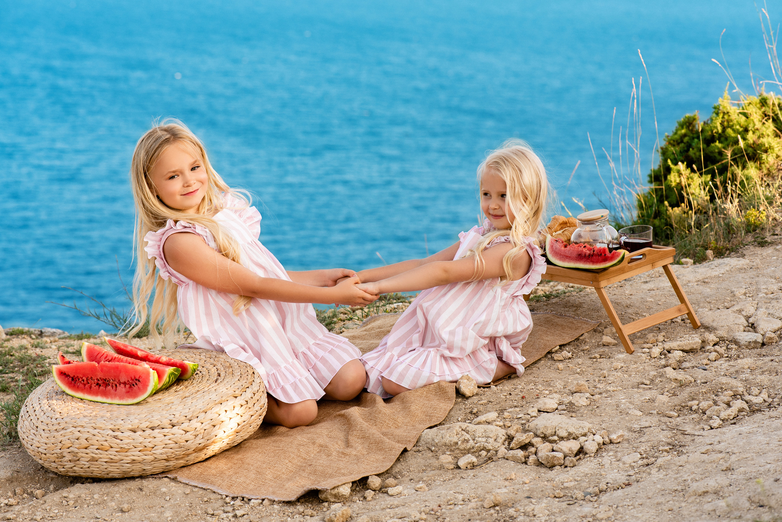 Девочки и арбуз. Фотограф в Минске и Минской области — Яна Скакун