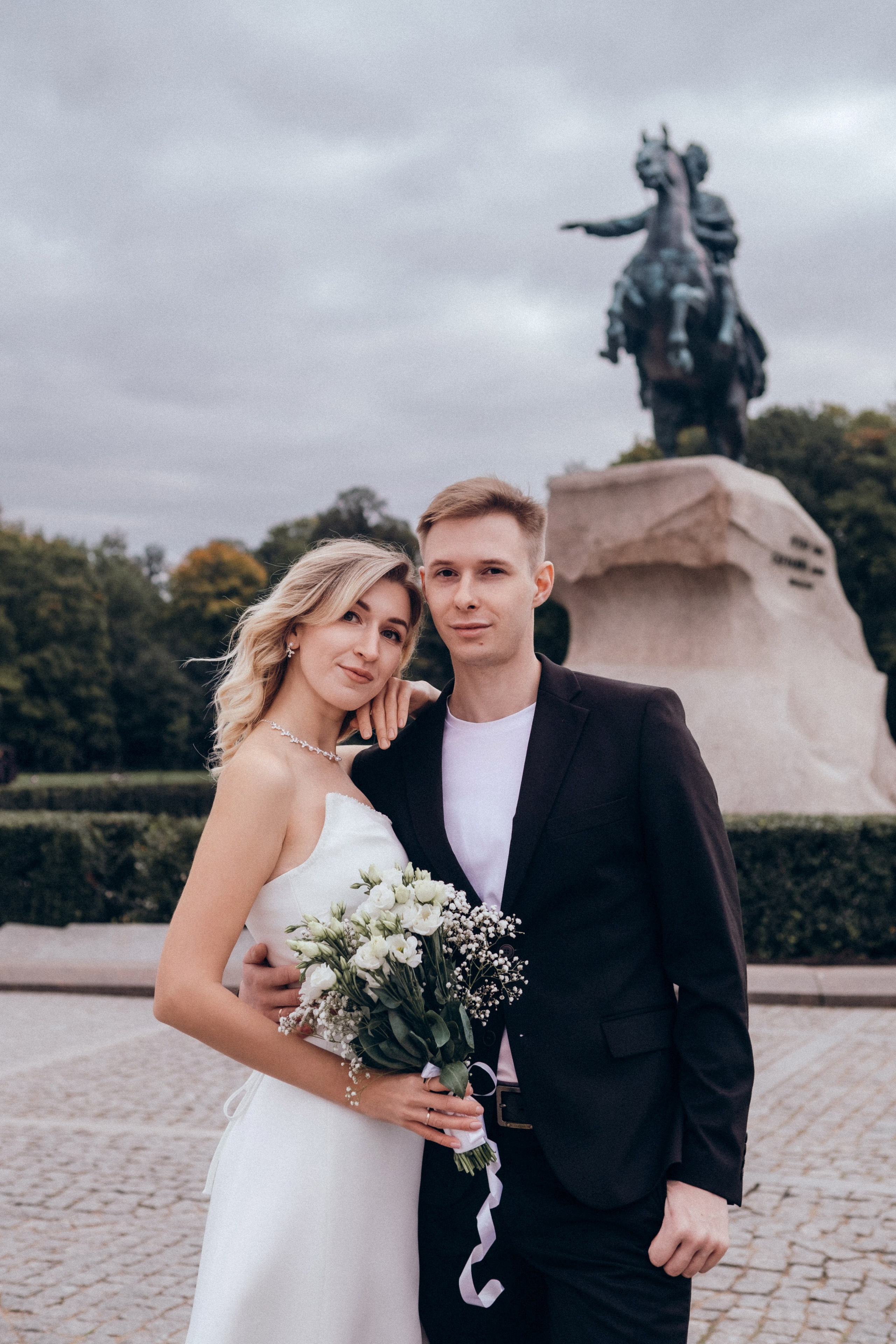 Дворец Бракосочетания № 1(дневная) +прогулка. Фотограф в Санкт-Петербурге Кристина Брянская