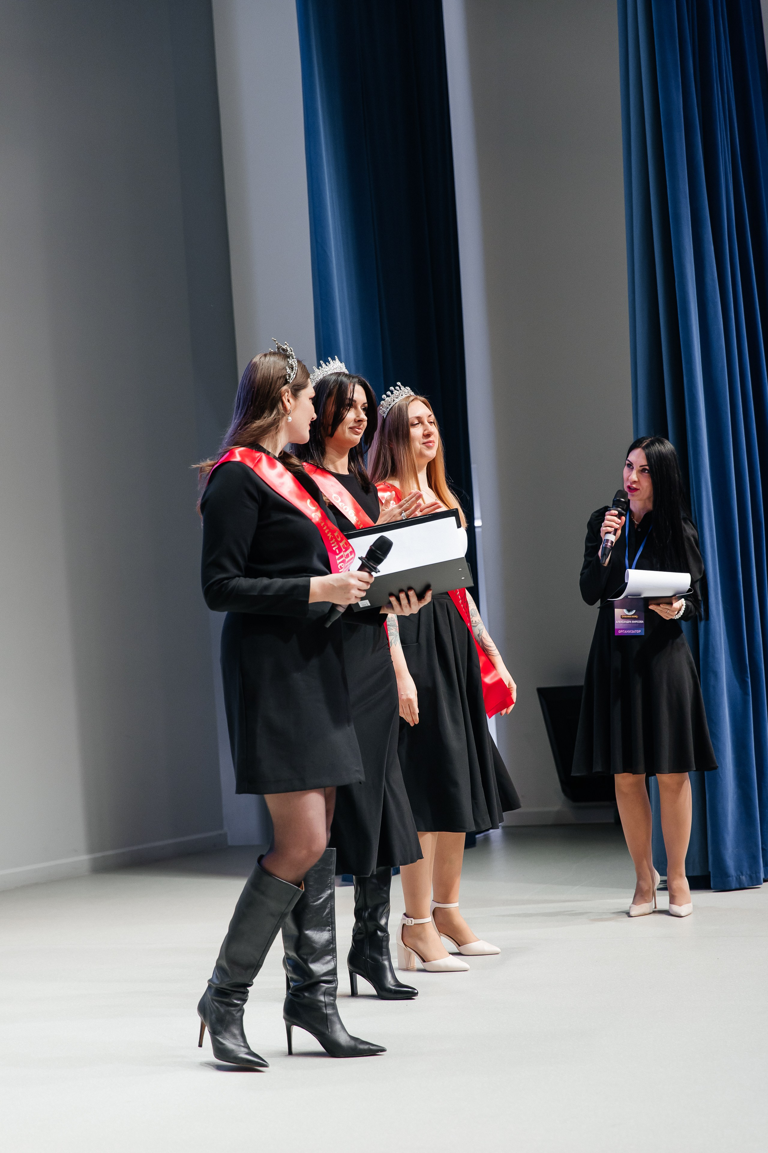 Конкурс красоты и материнства «Особенная мама 2024». Открытие. Фотограф в Санкт-Петербурге Алена Сертакова