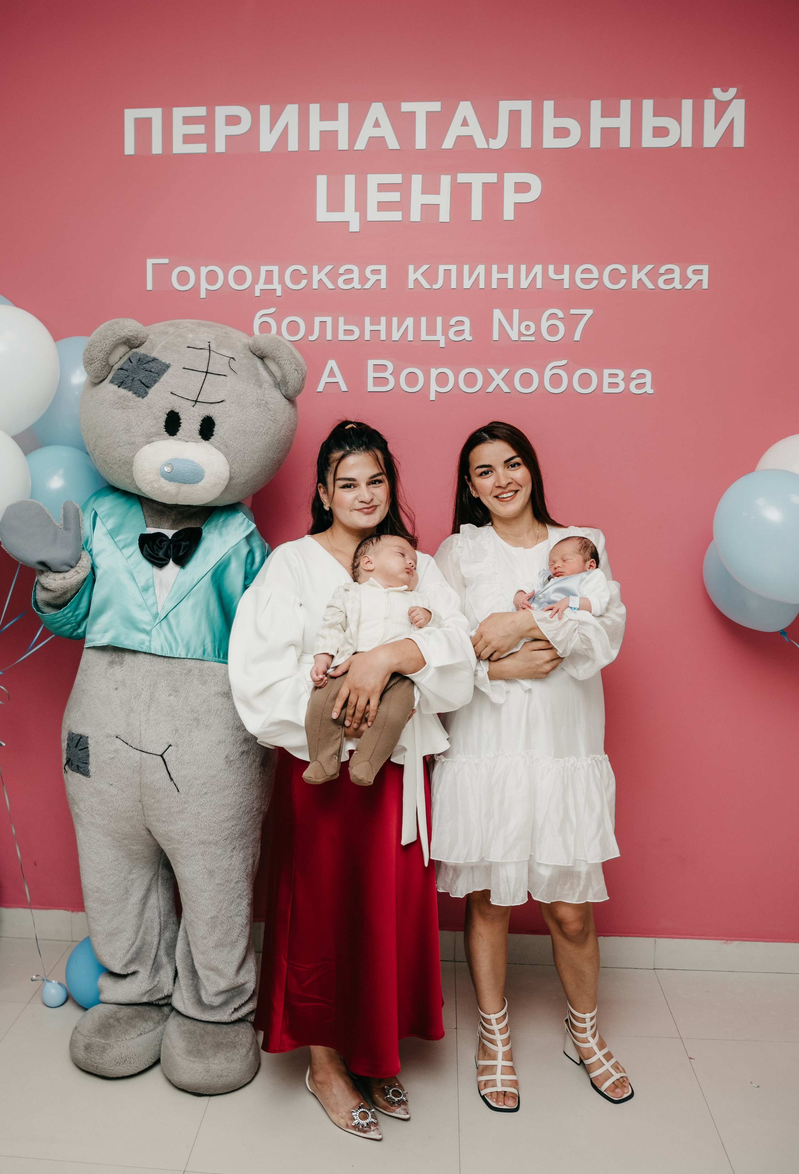 Выписка Али. ГКБ 67. Фотограф на выписку из роддома в Москве и МО