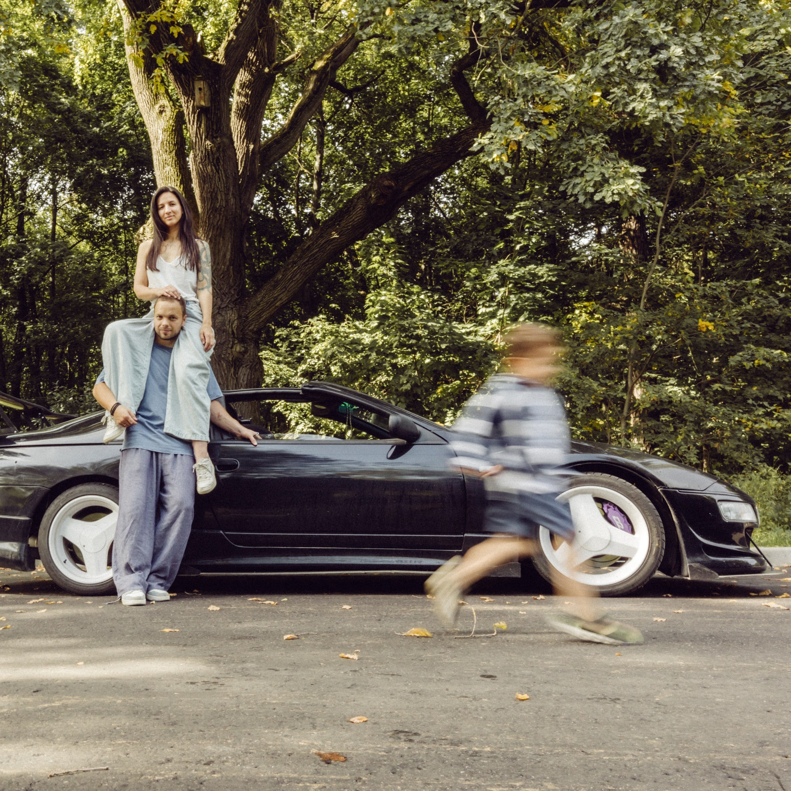 Машина, котики и таинственный шкаф. Семейный LIFESTYLE фотограф в Москве