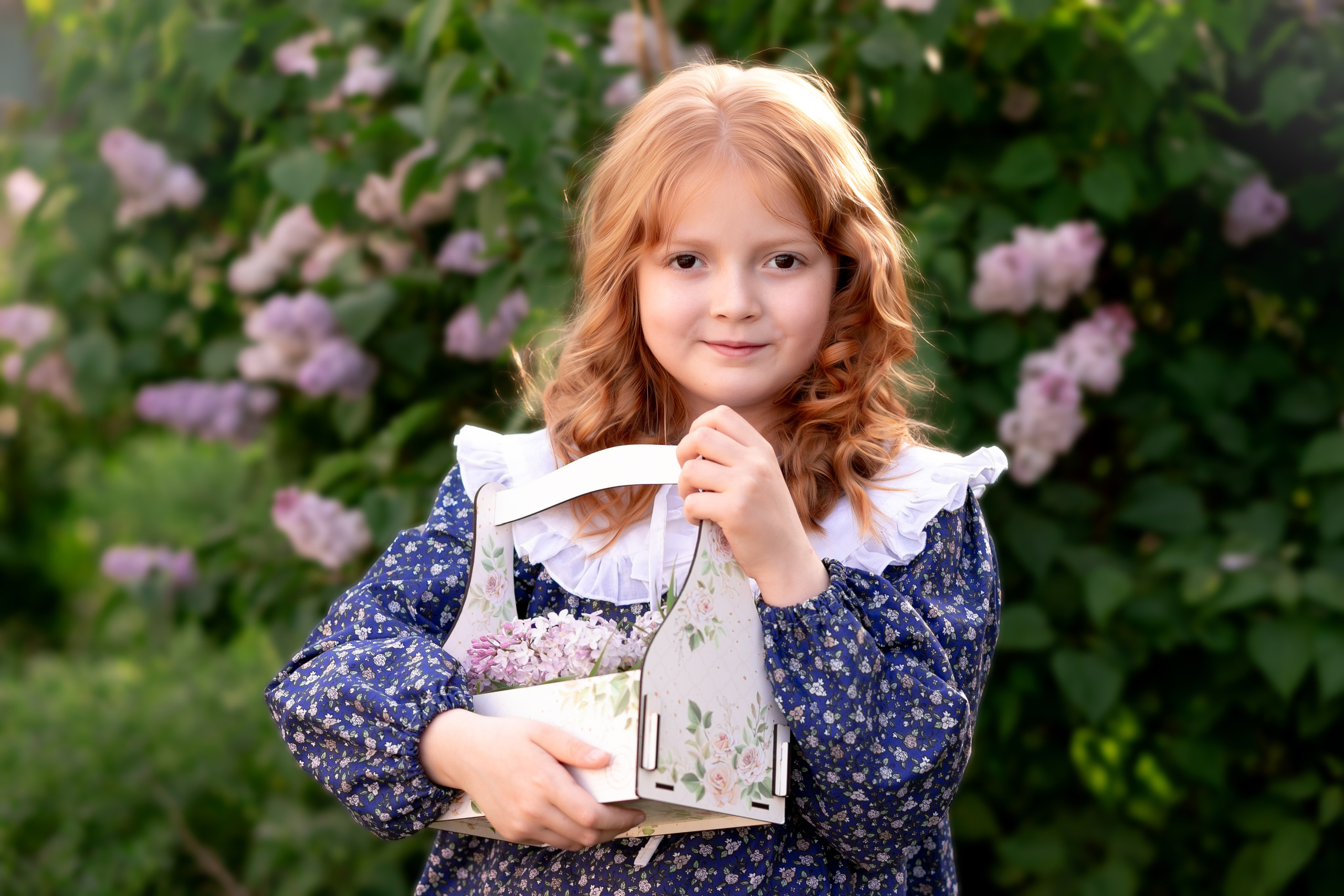 В сирени. Фотограф Кравченко Юлия. Энгельс