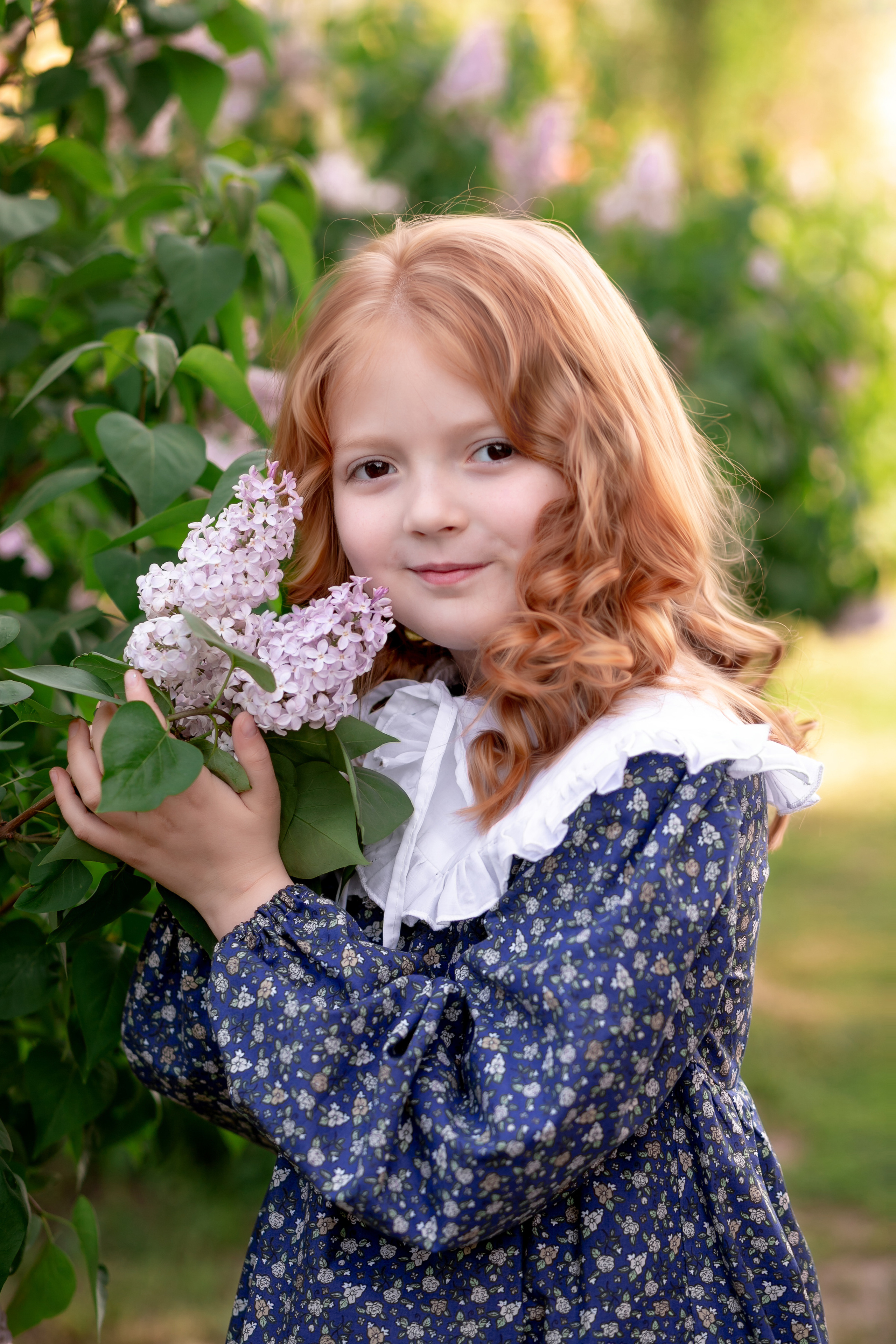 В сирени. Фотограф Кравченко Юлия. Энгельс
