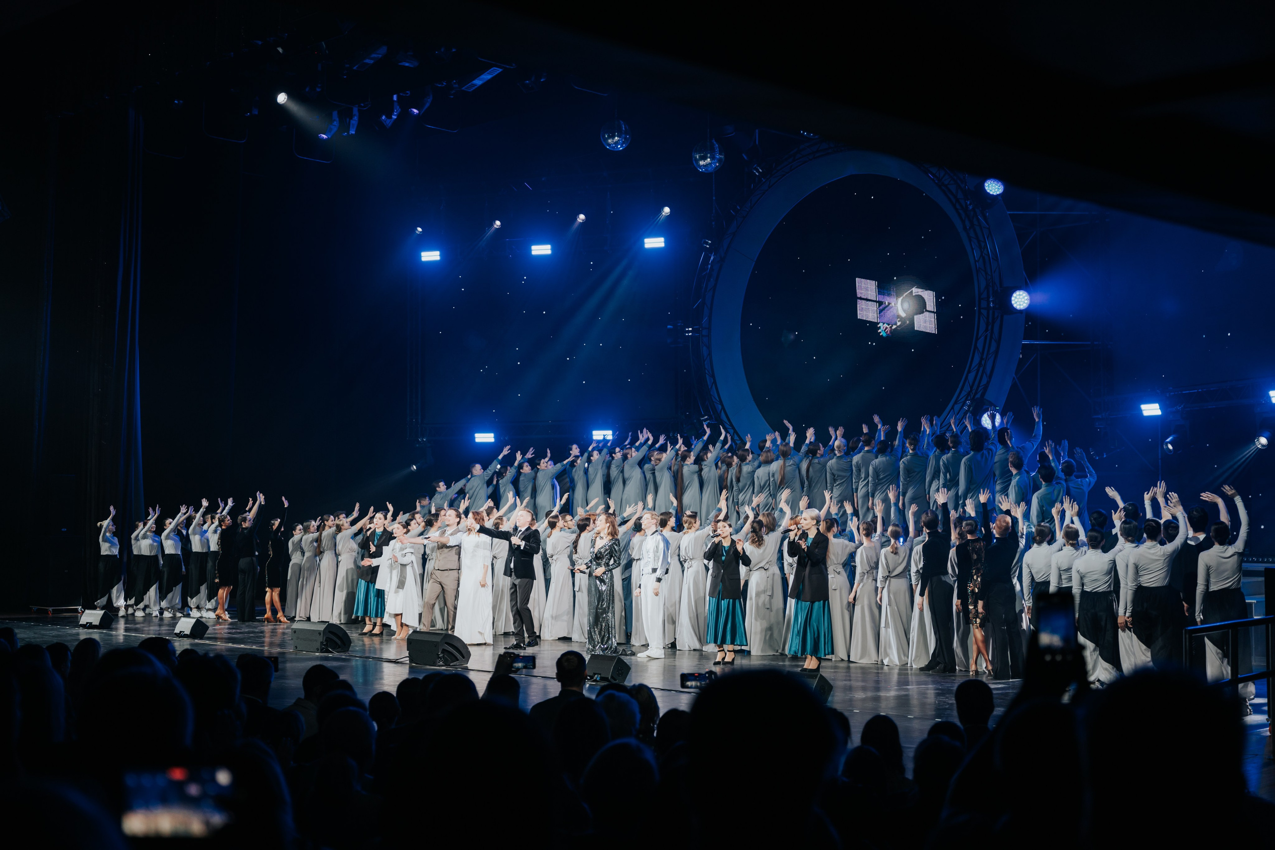 Концерт в честь 100 лет М. Ф. Решетнёва. Репортажный фотограф Красноярск