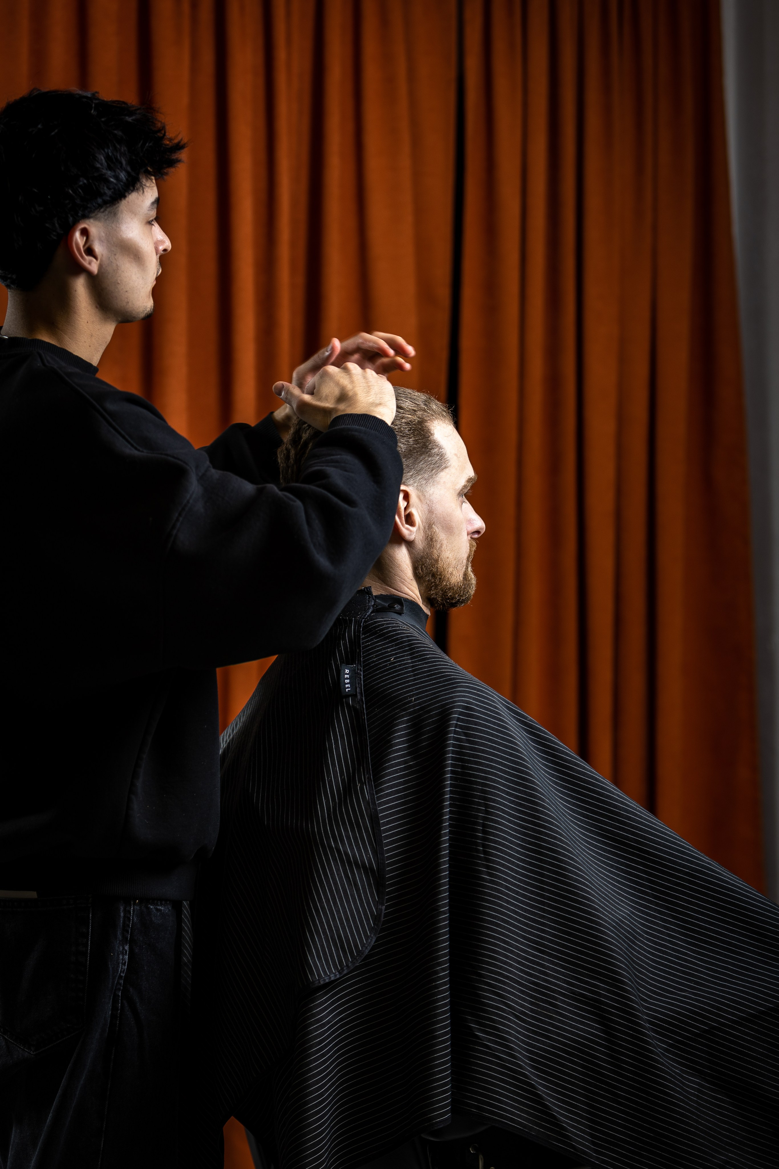 Барбершоп Jet Black 1. Репортажный фотограф Санкт-Петербург | Роман Карбышев