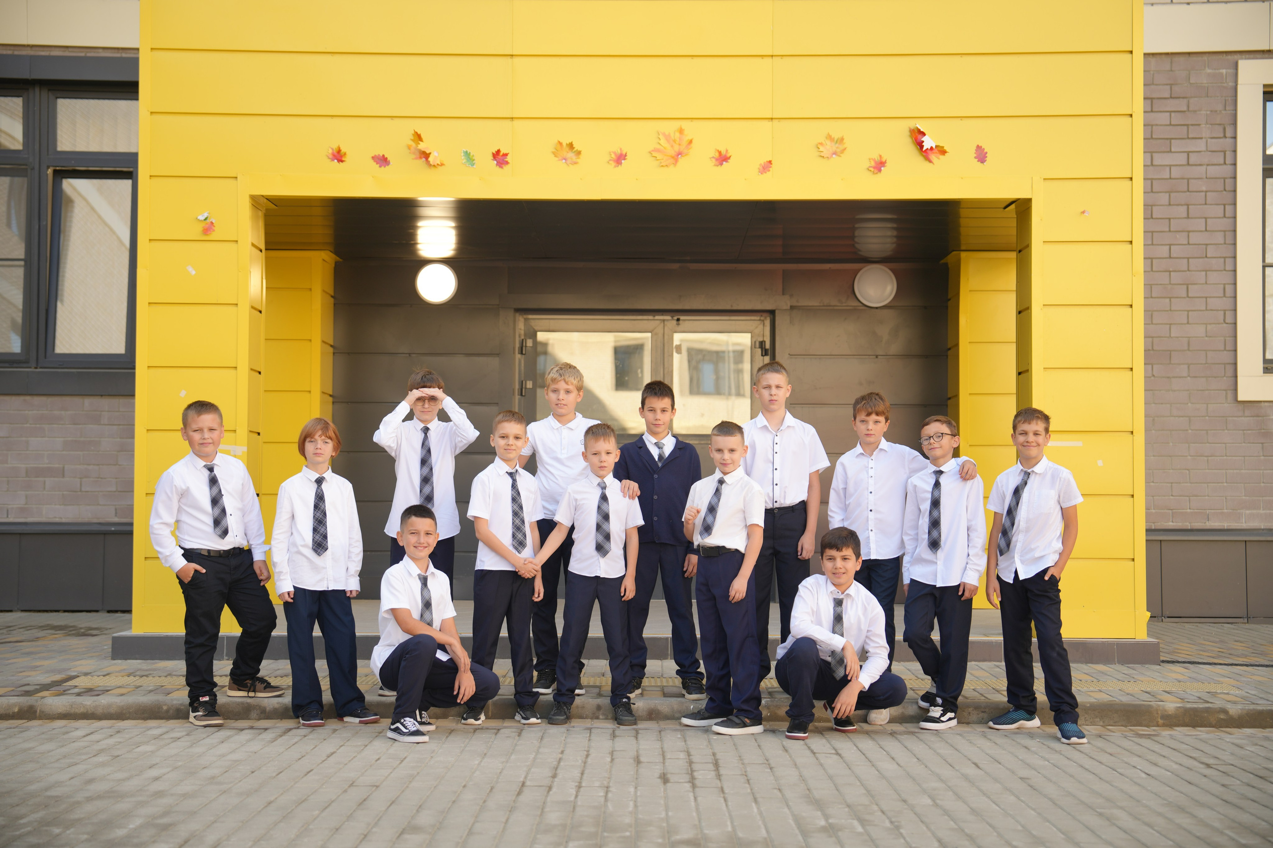 9 и 11 КЛАССЫ. Красивый выпускной альбом в Краснодаре