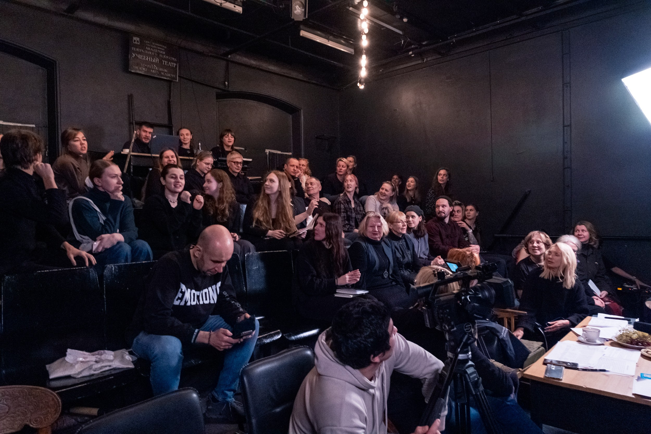 Видеокнига этюдного метода Вениамина Михайловича Фильштинского для социально-художественных проектов. Фотограф в Санкт-Петербурге и Москве Юлия Паршакова