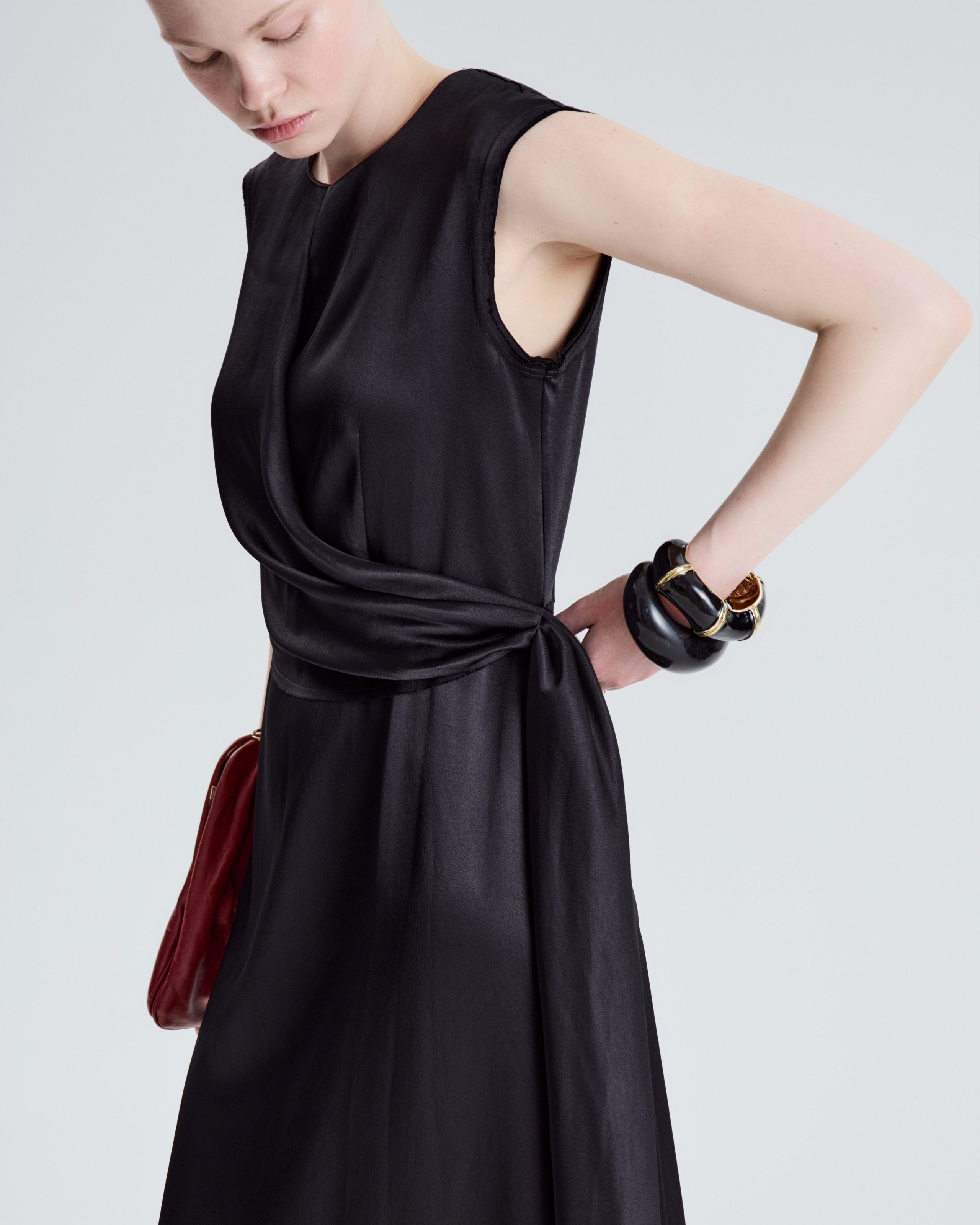 Room513. Фотограф и видеограф для брендов в Москве