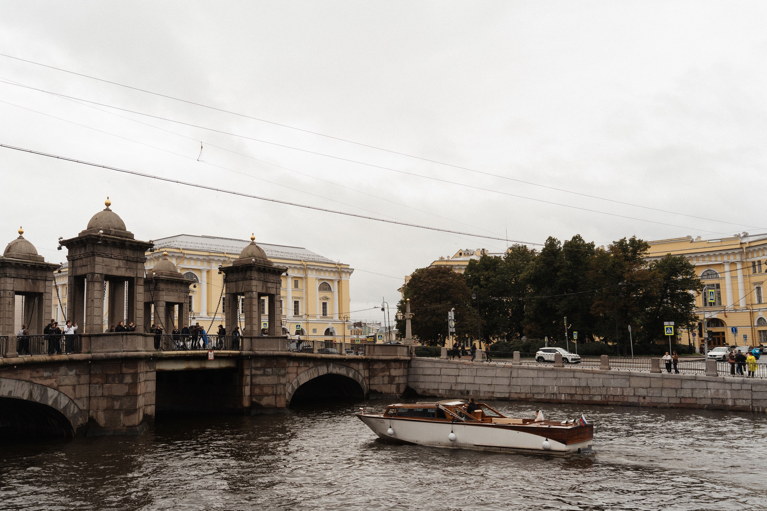Кирилл и Саша, прогулка на яхте. Свадебный фотограф в Москве Анна Полушина