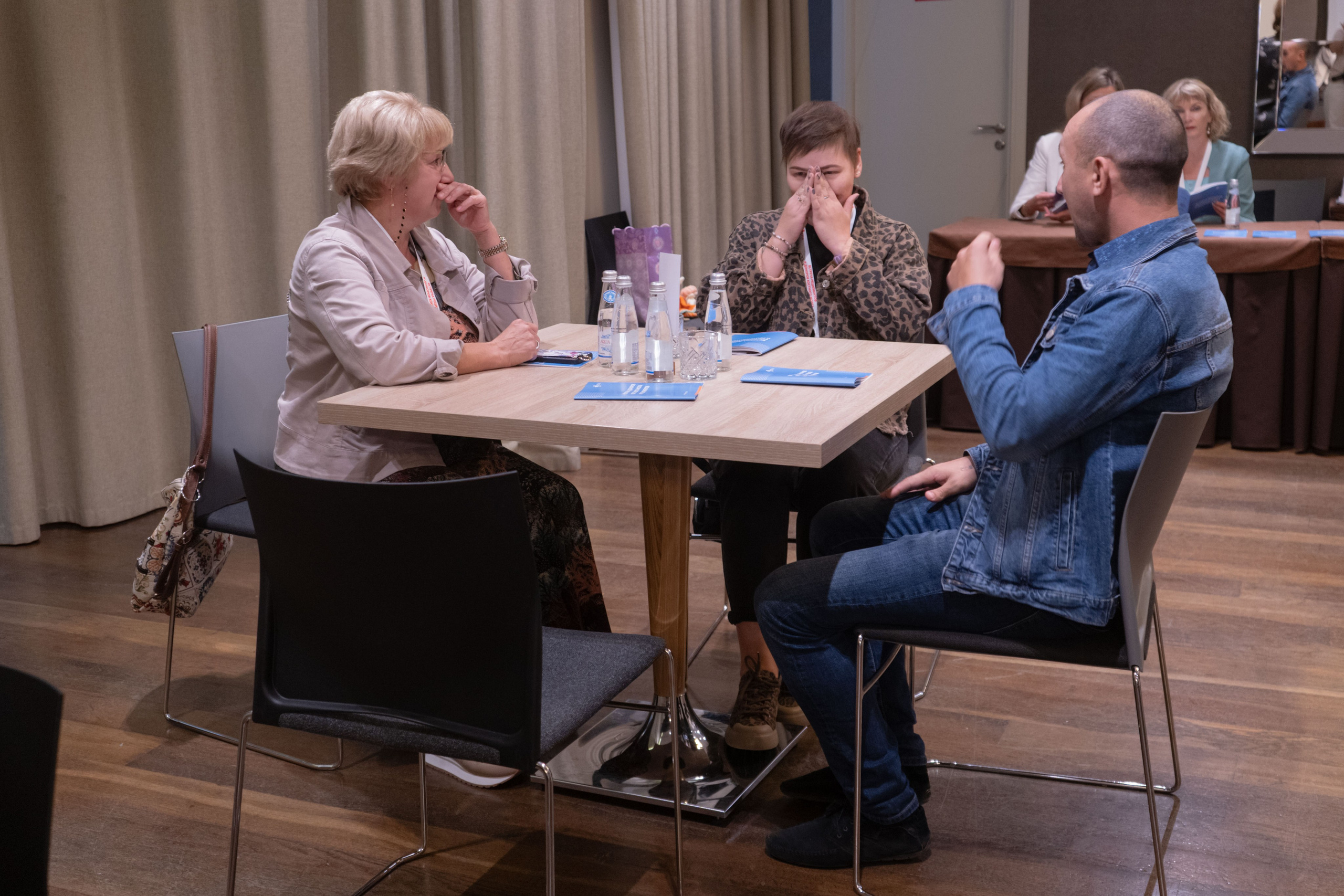 Встреча доноров и реципиентов костного мозга | Адвита. Юля Мурашова портретный и документальный фотограф