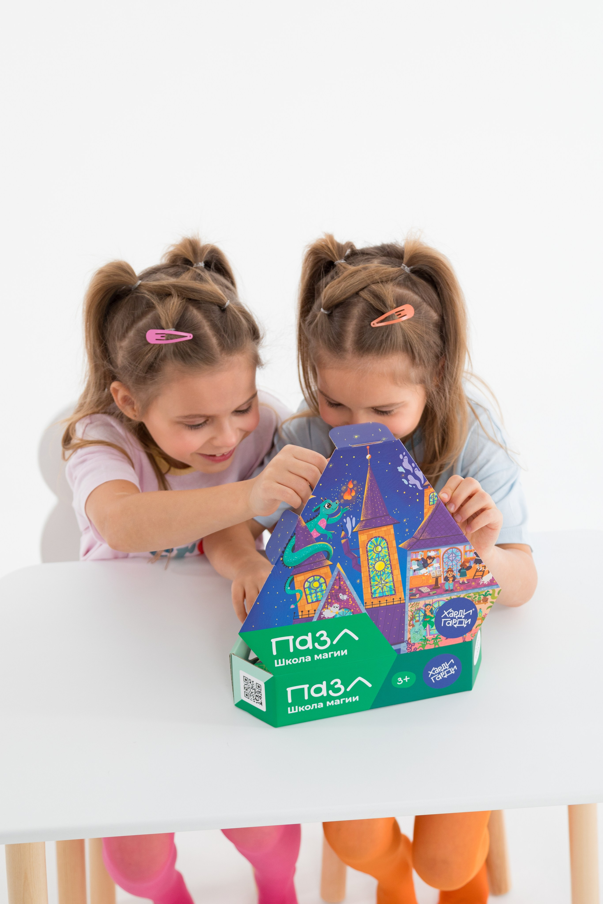 Съемка в циклораме для Харди Гарди. Детский и контент фотограф Надя Волкова Санкт-Петербург