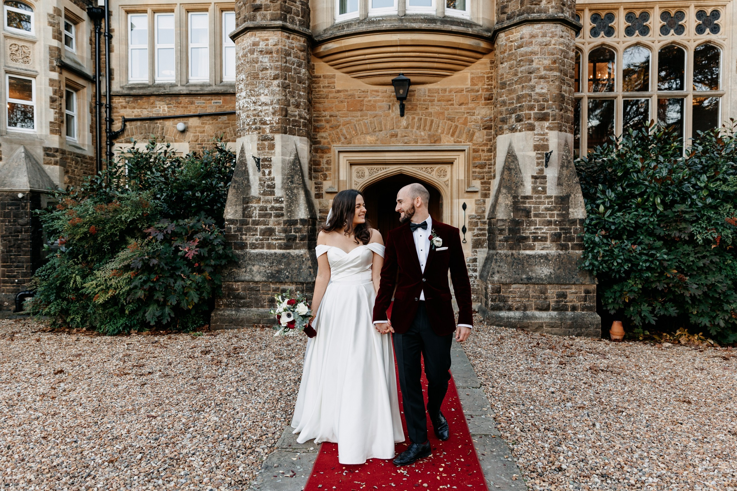 Hartsfield Manor Wedding. Moments Catchers — Wedding Photography & Video Duo in London
