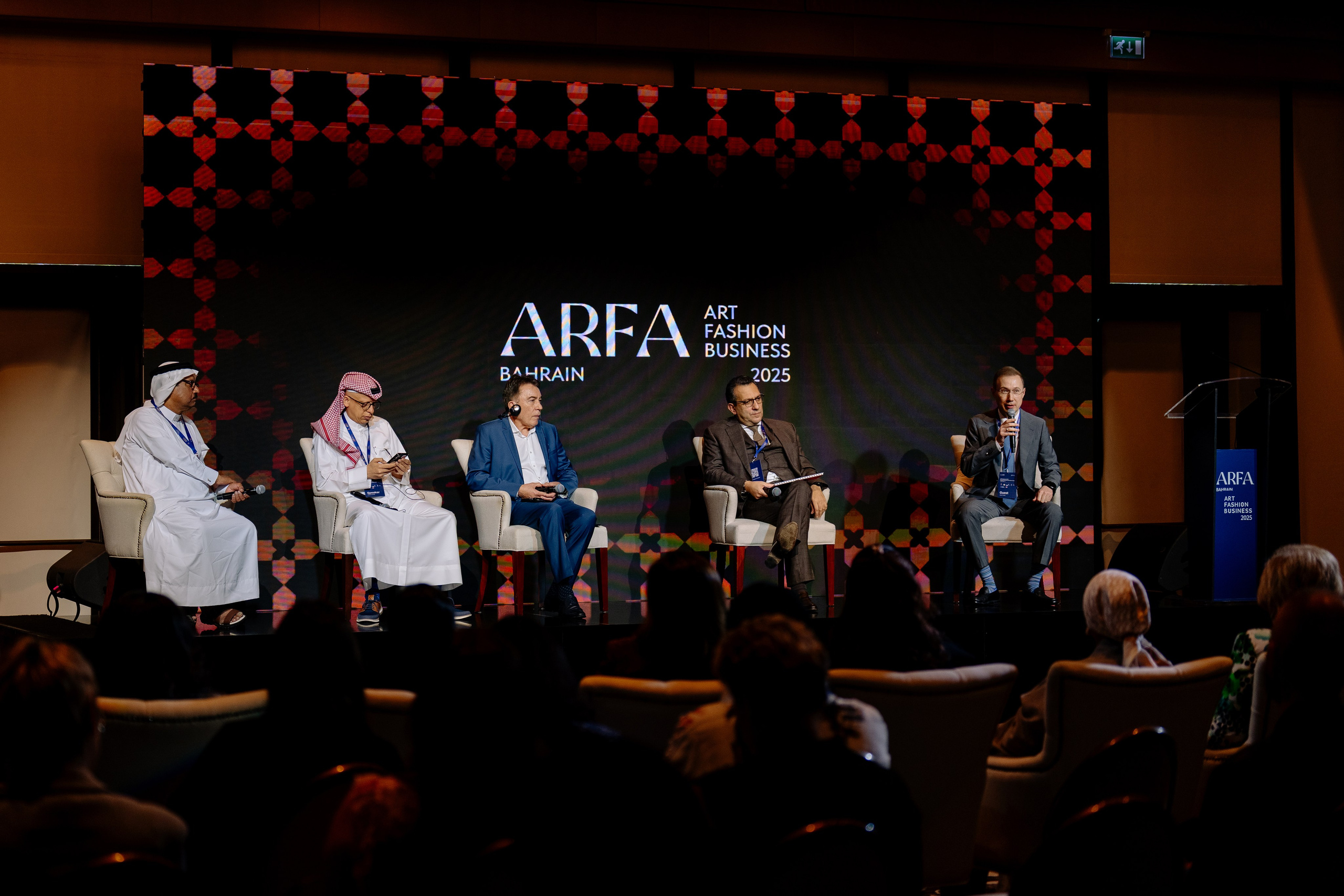 Форумы. Фотограф Альберт Адамян