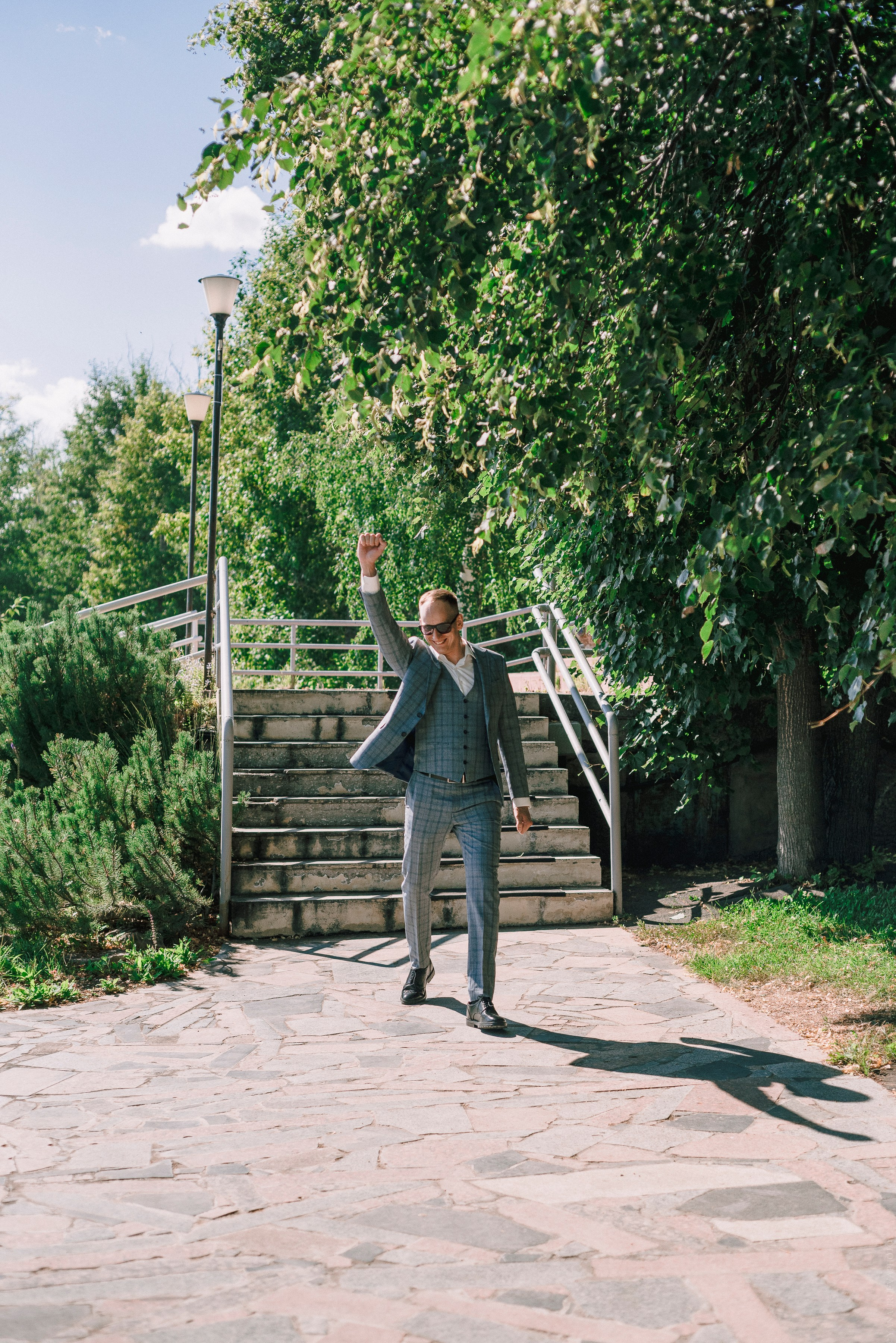 Появление жениха на выездной регистрации