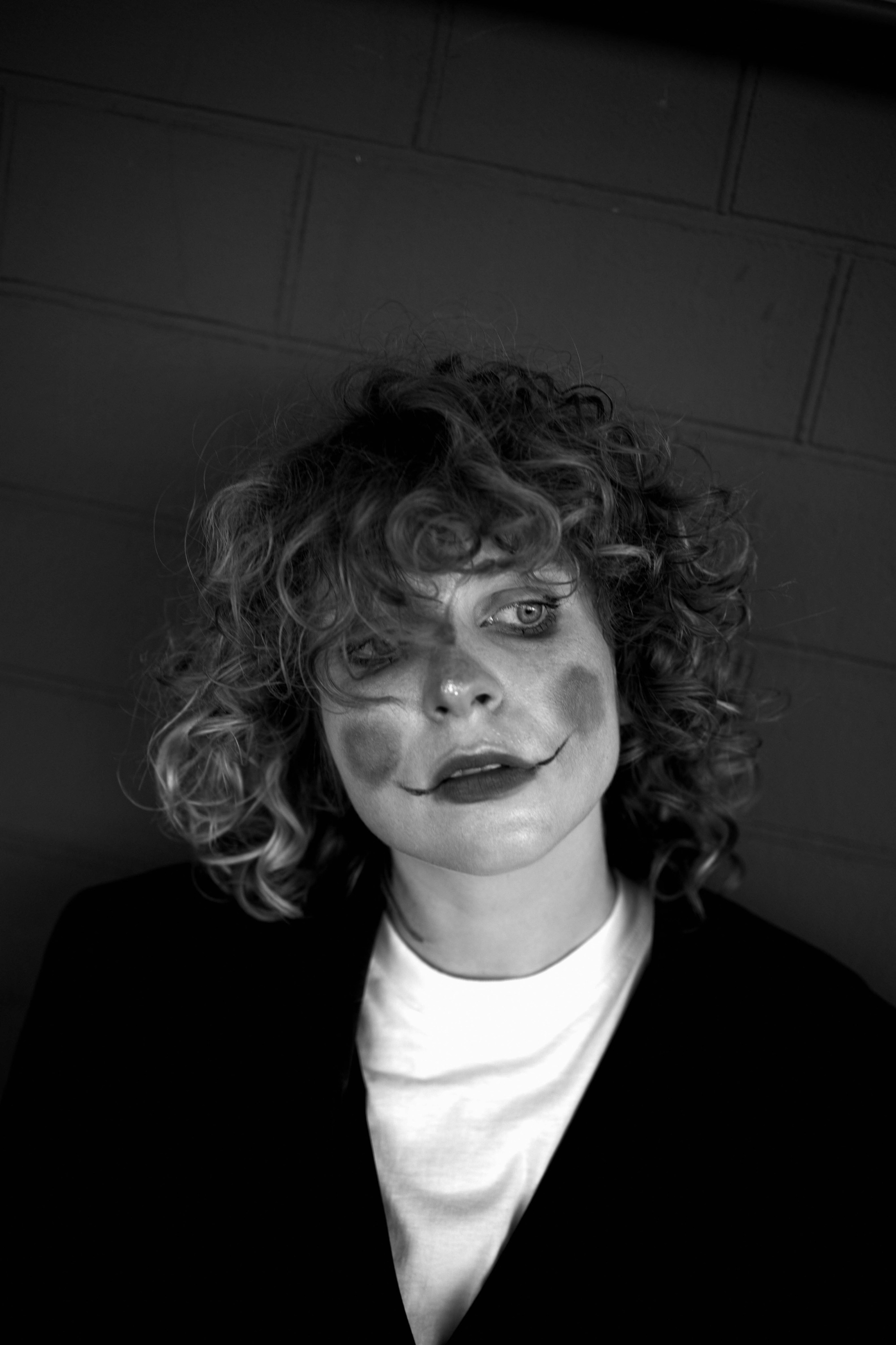 Закат на ЖД вокзале. Лиза. Фотограф в Твери Лагодная Яна