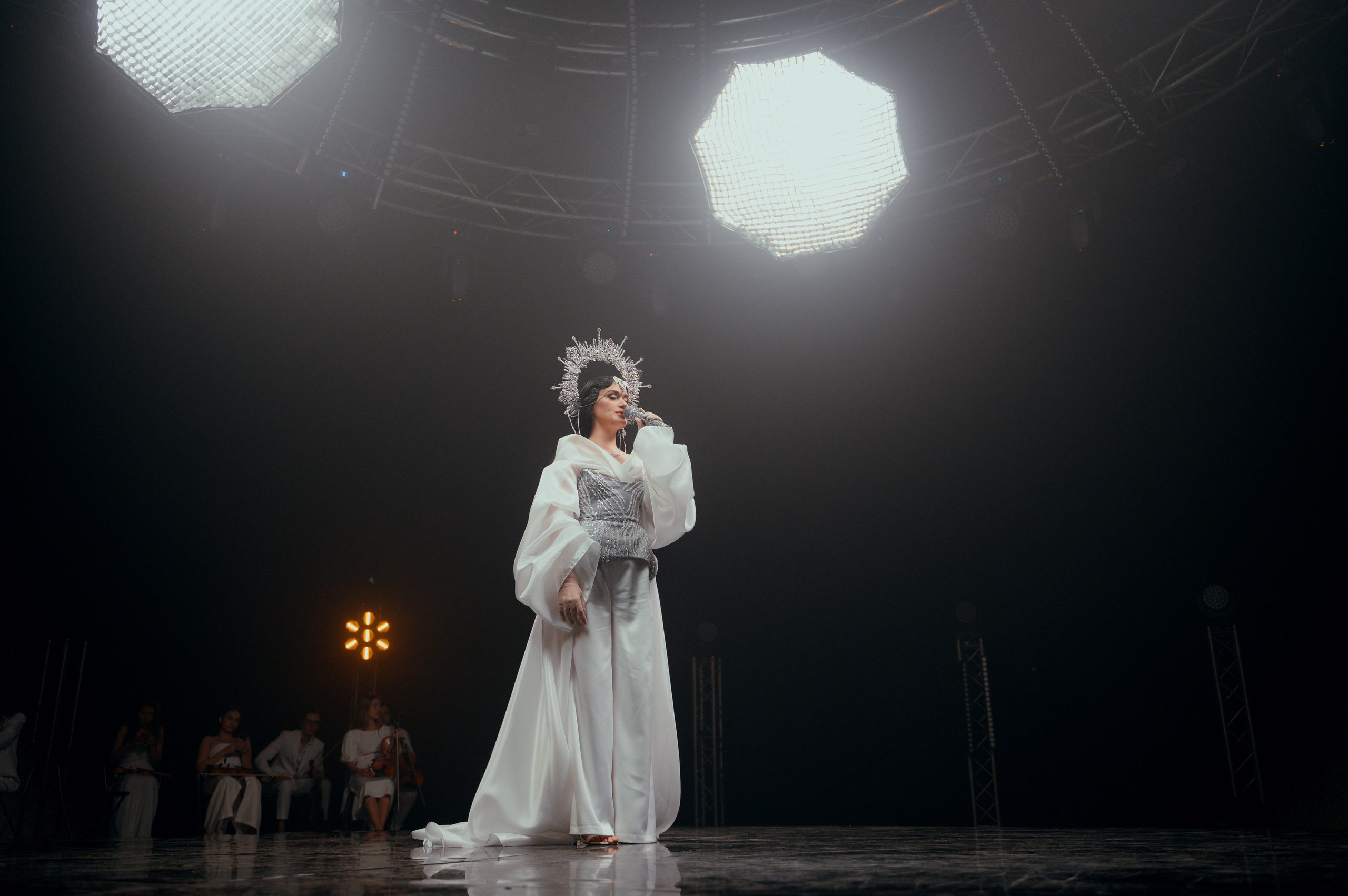 Бэк The Claps. Фотограф Вадим Лакомкин