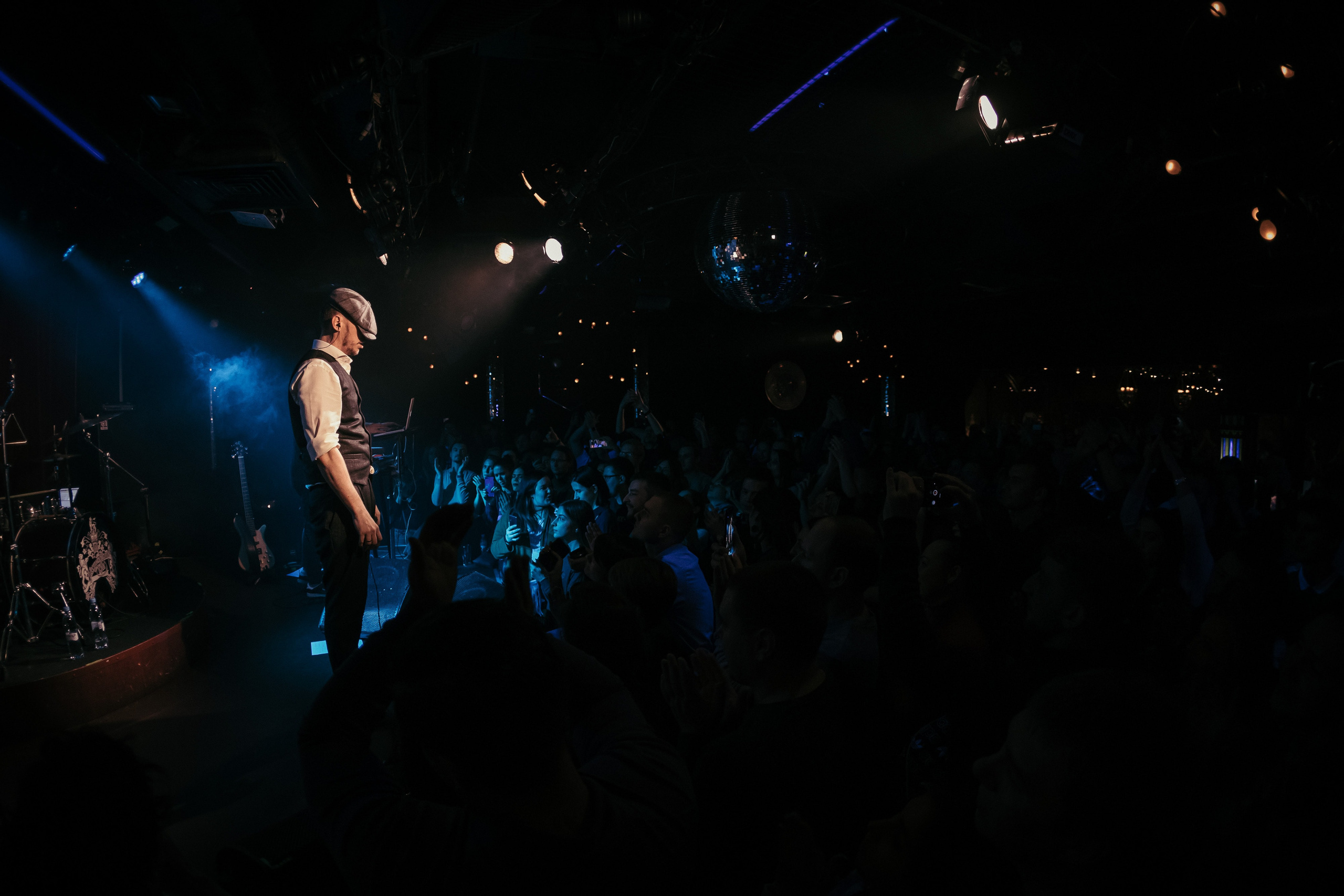 Нигатив в 16 тонн. Репортажный фотограф в Москве