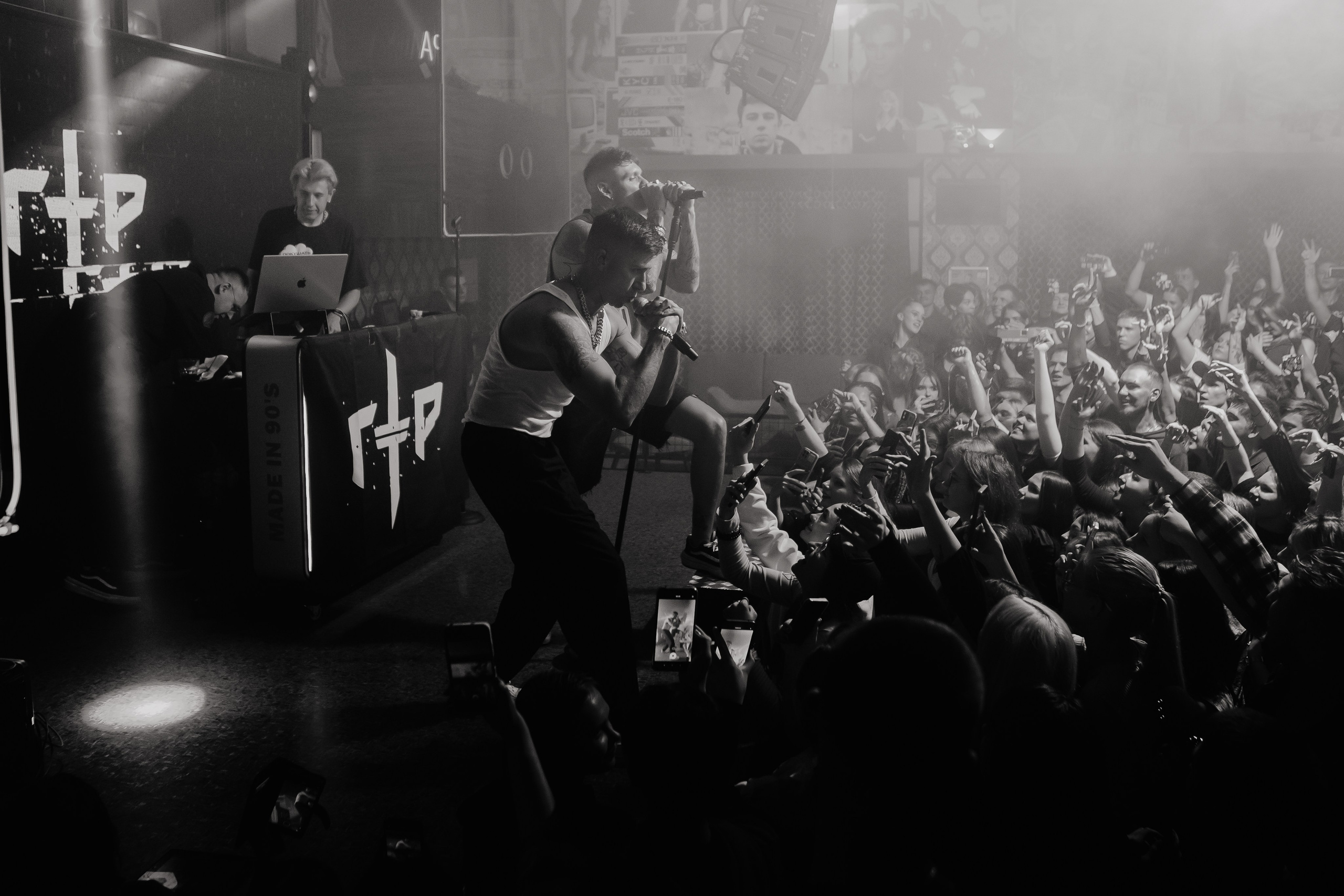 Концерт Тони Раута и Гарри Топора в Самаре 2024 год. Фотограф Софа Самара