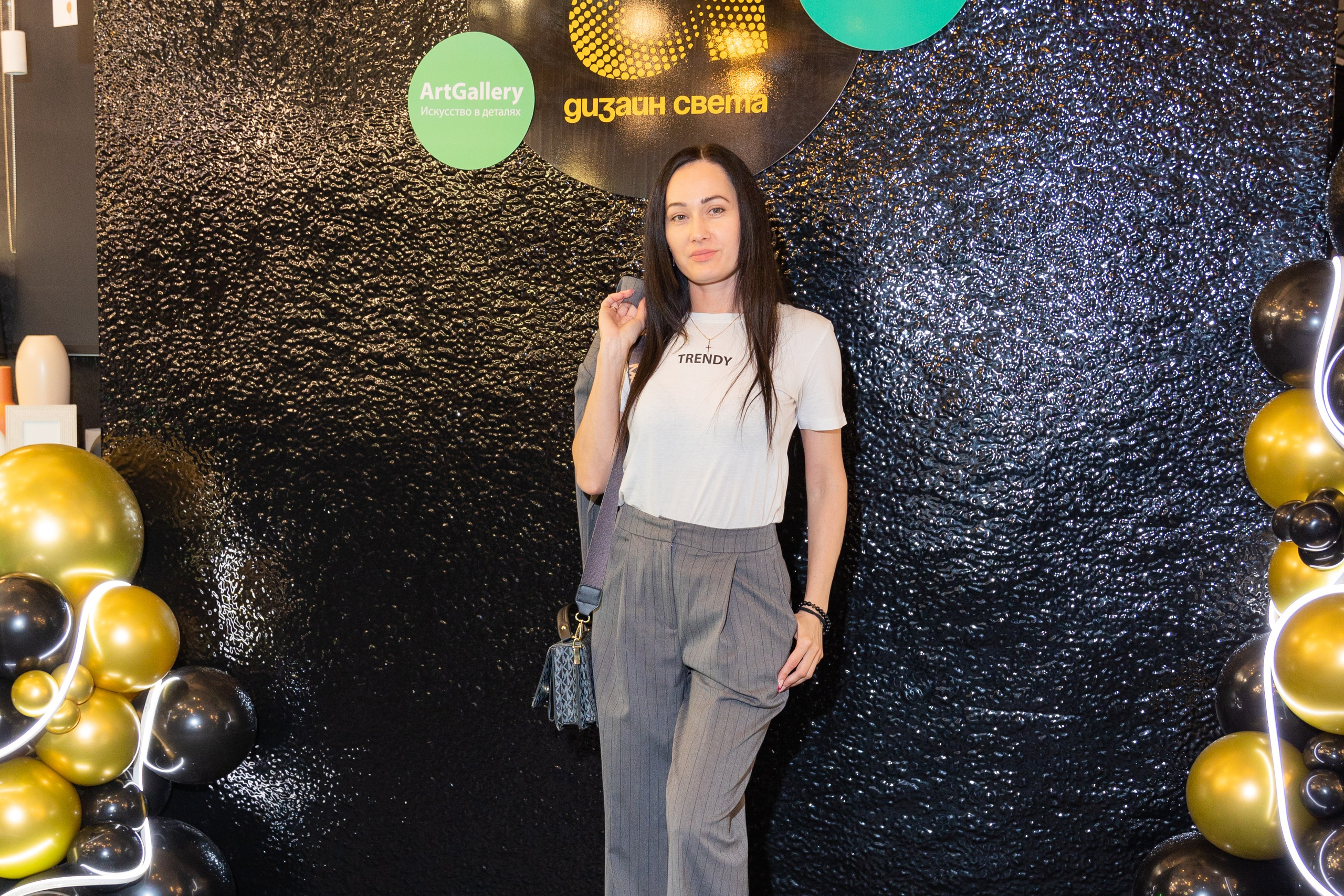 Презентация в салоне света Абажюр. Выпускные альбомы во Владивостоке