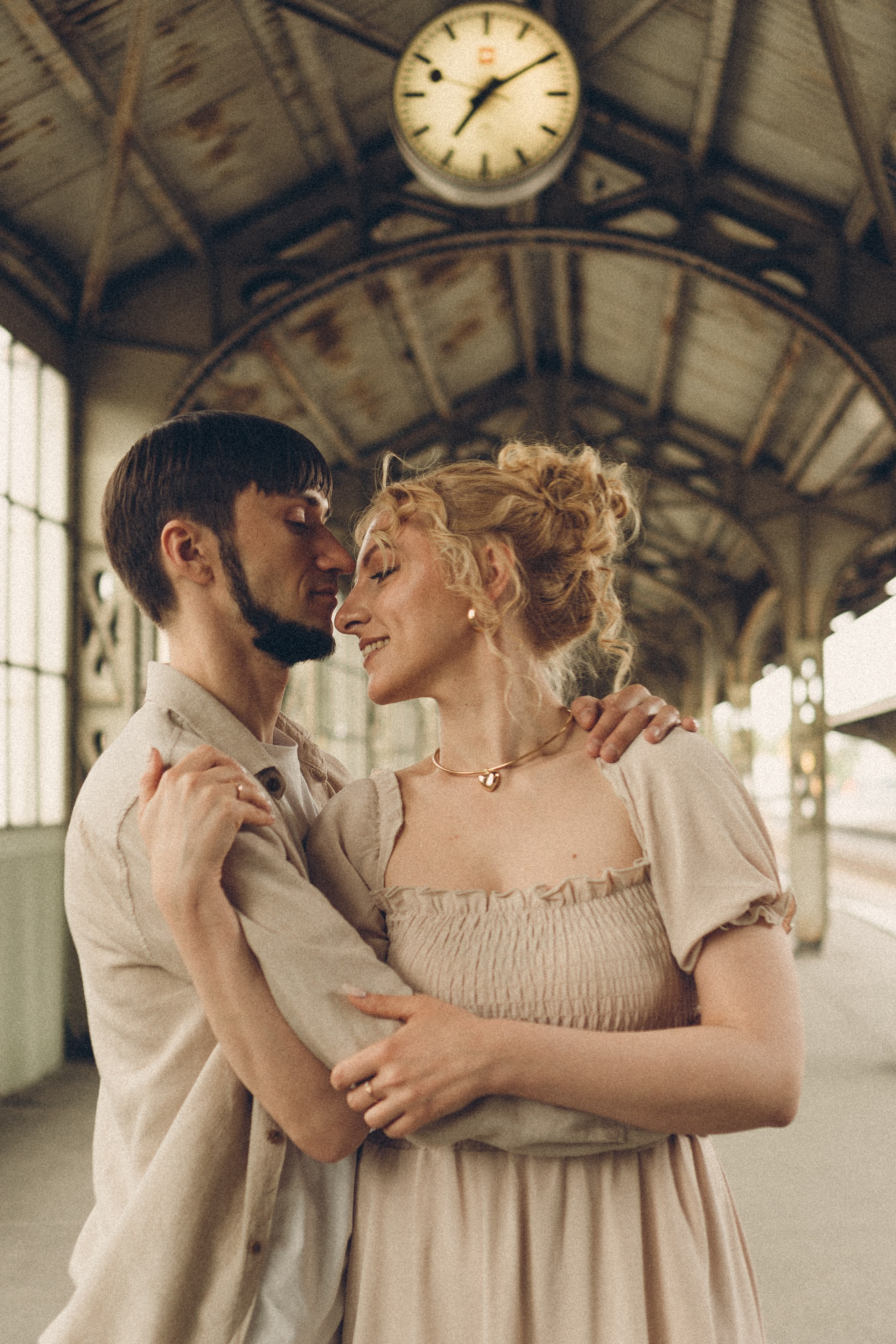 ПРОГУЛКА НА ВИТЕБСКОМ ВОКЗАЛЕ. Профессиональный фотограф, Санкт-Петербург — Виктория Богомолова