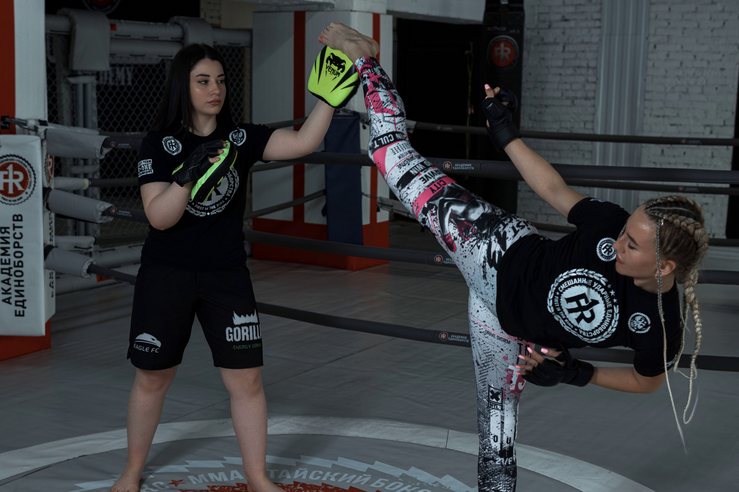 Академия фитнеса и единоборств R-1. Фотограф в Ростове-на-Дону Игорь Апасеев