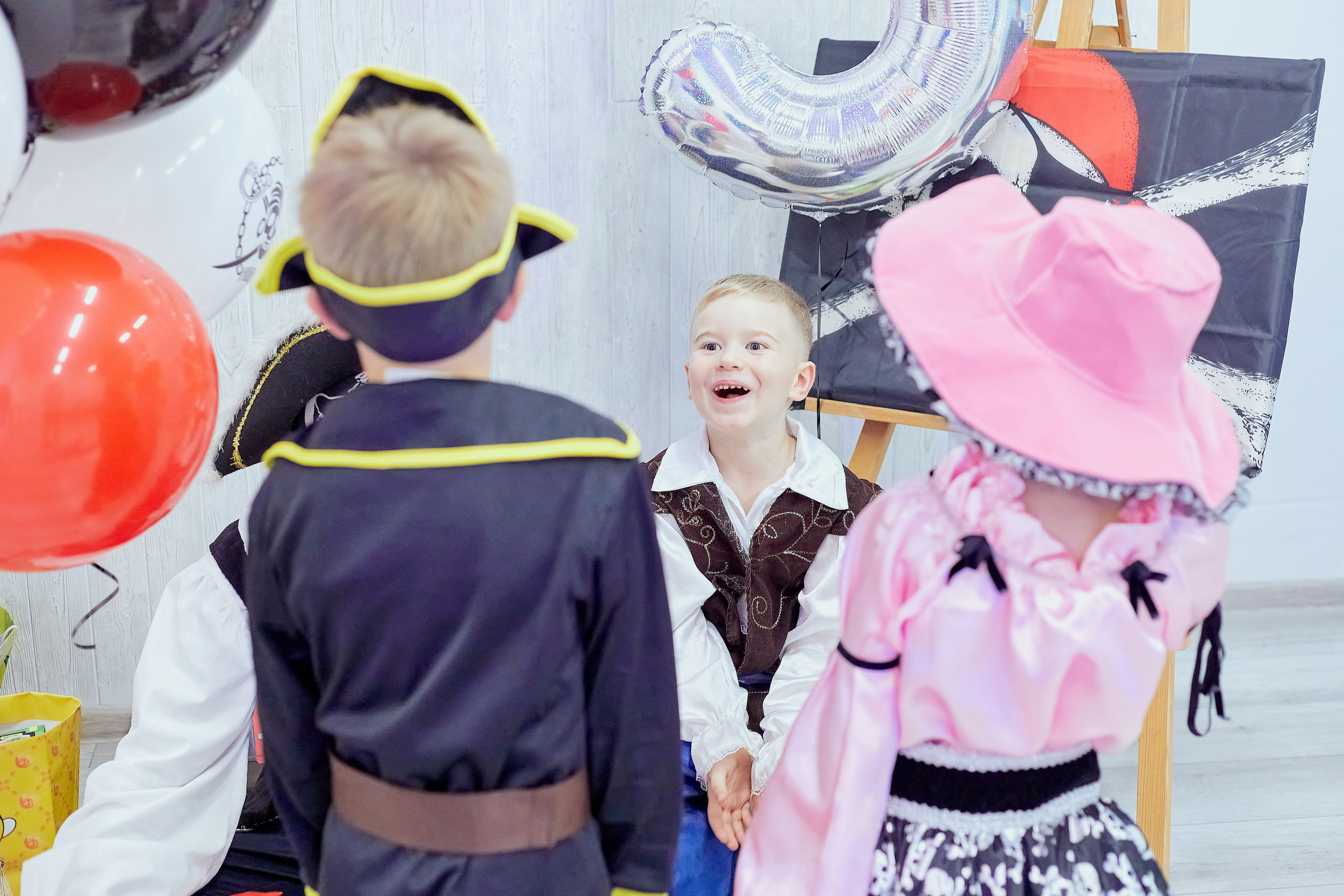 День Рождение Степана 5 лет, съёмка 3 часовой программы. Семейный и детский фотограф в Ярославле Юлия Галашина