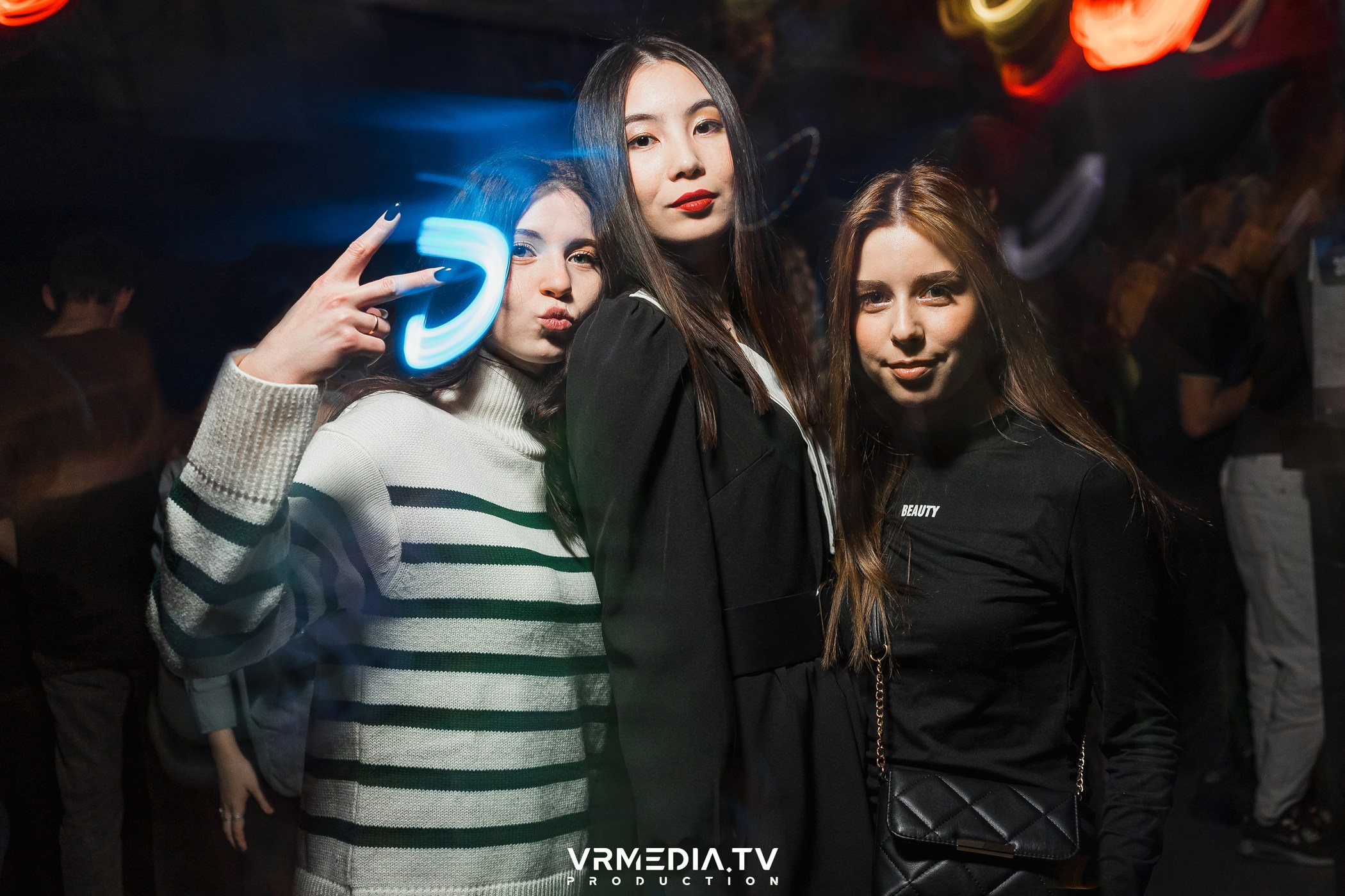 Halloween ARACHNOPHOBIA в баре «Друзья»