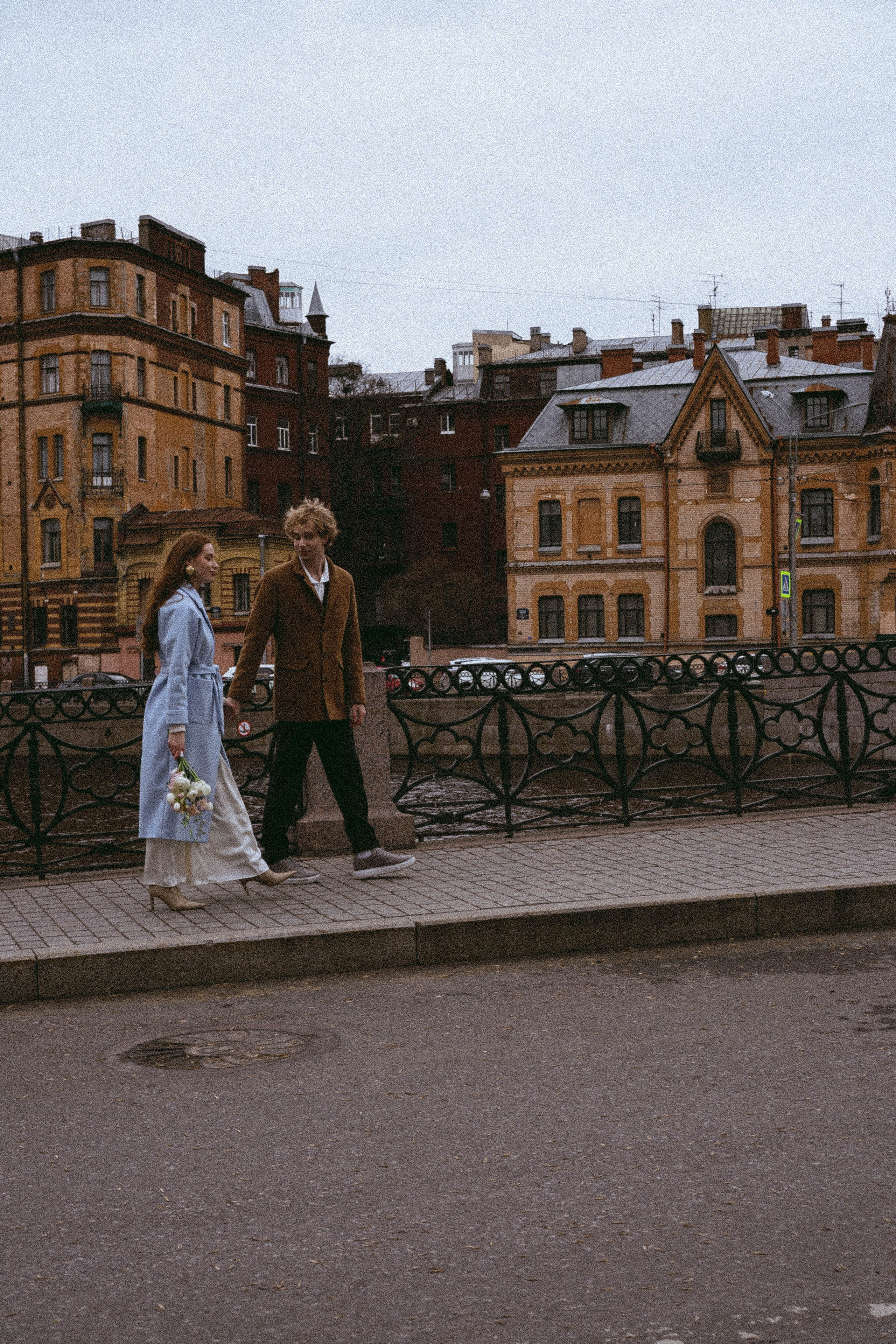 СВАДЕБНАЯ ПРОГУЛКА ПО ПЕТРОГРАДКЕ ВЕСНОЙ (ФОТОСЕССИИЯ ПАРЫ СВАДЕБНАЯ). Профессиональный фотограф, Санкт-Петербург — Виктория Богомолова