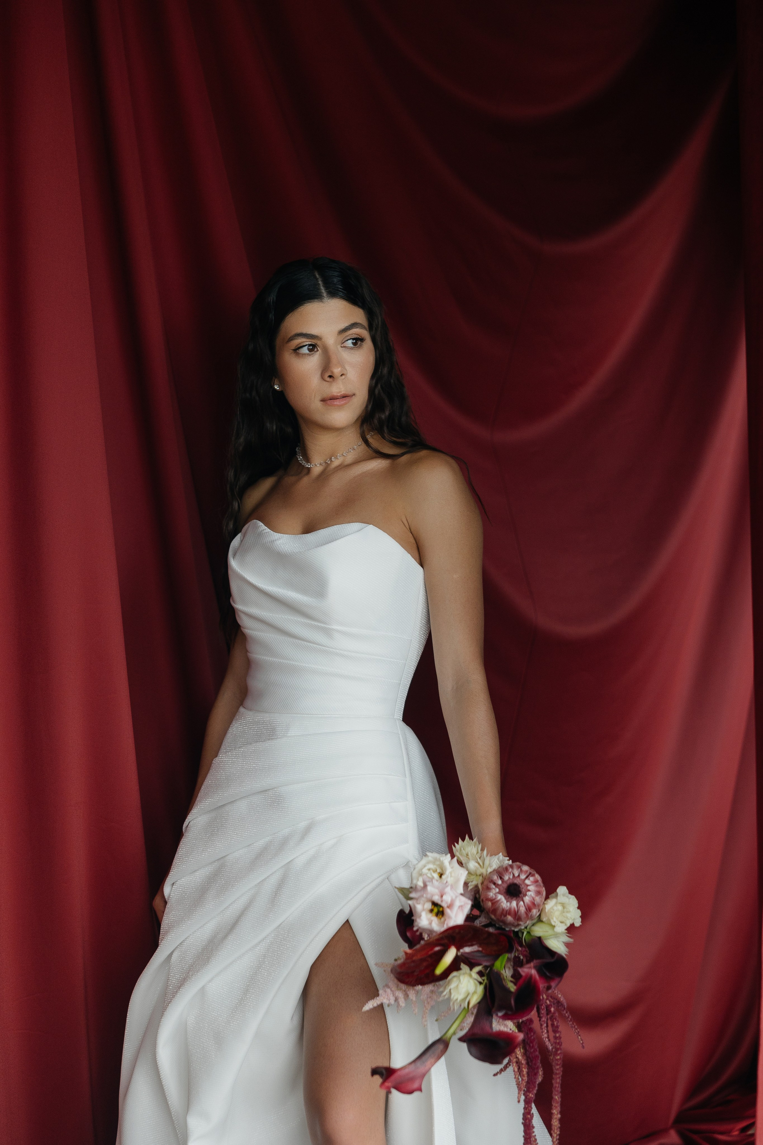 Rain falls down. Главная