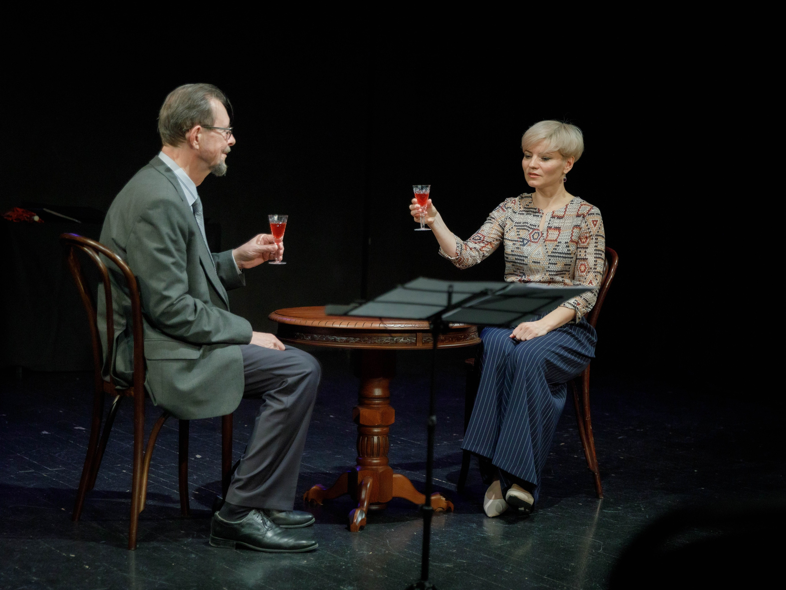 Спектакль «Старомодная комедия». Репортажный фотограф в Новосибирске Алена Помазунова