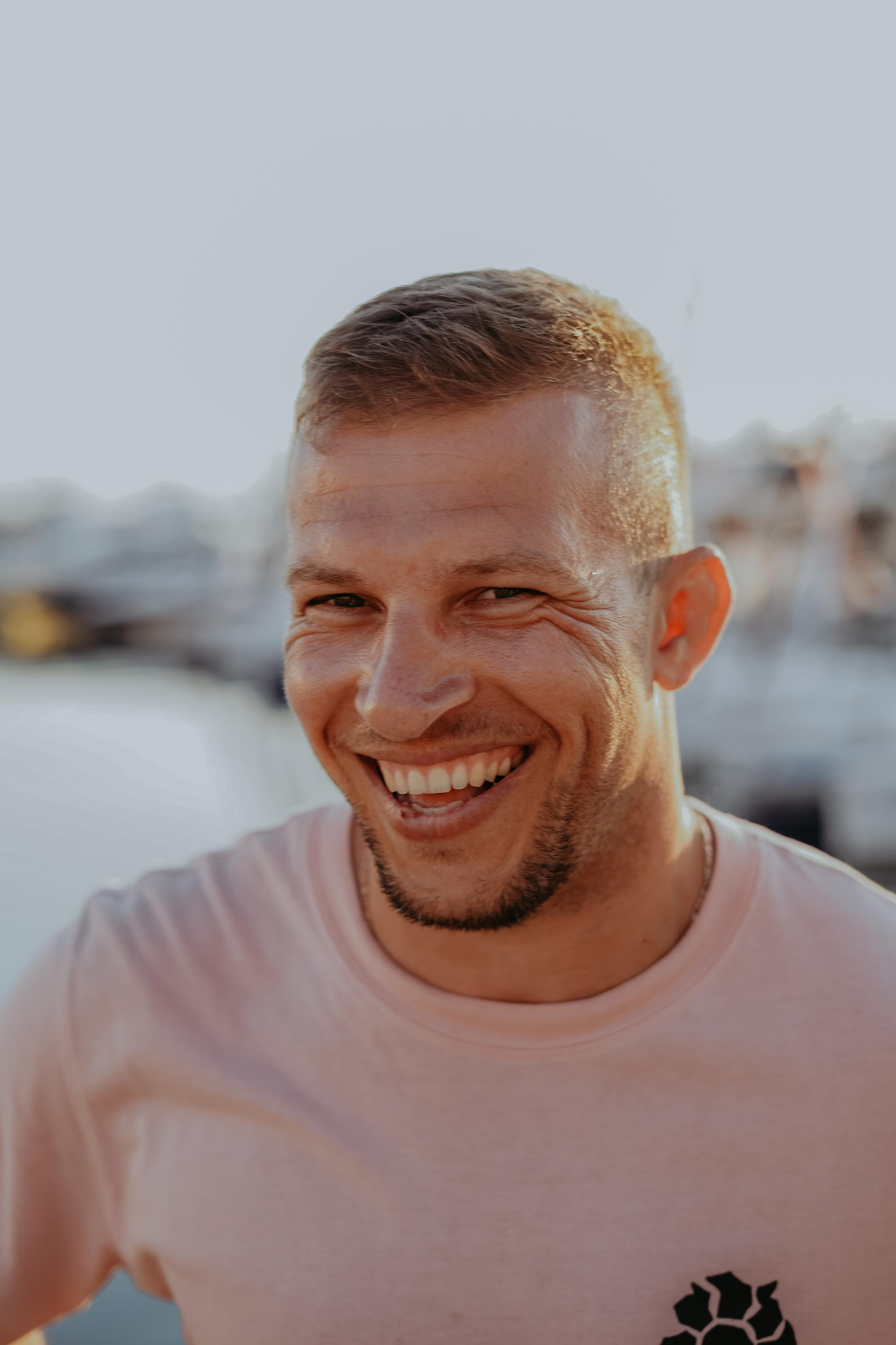 Анна, Денис и Настя в морском порту. Фотограф в Сочи и Абхазии | Фототуры | September Air