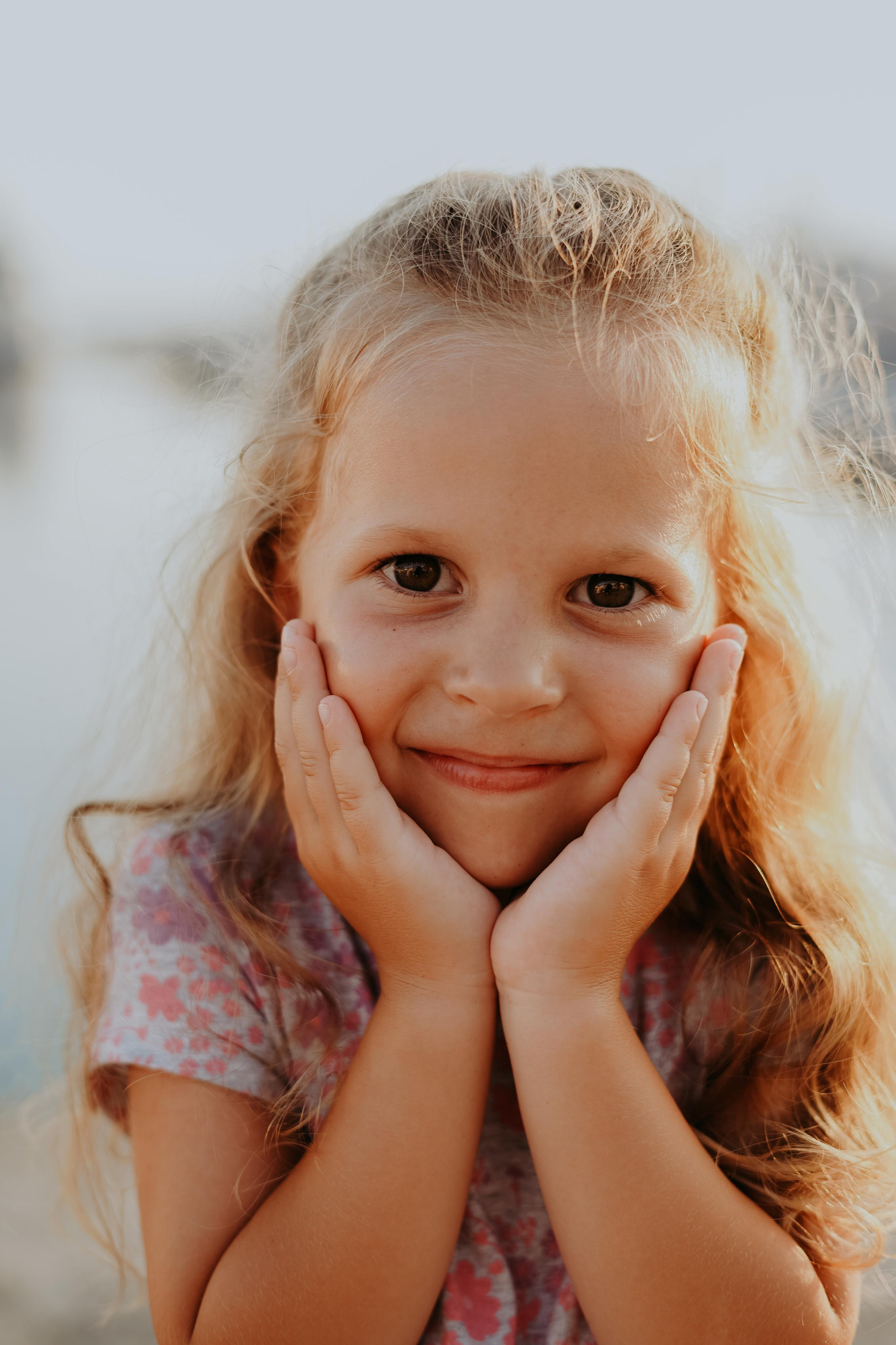 Анна, Денис и Настя в морском порту. Фотограф в Сочи и Абхазии | Фототуры | September Air