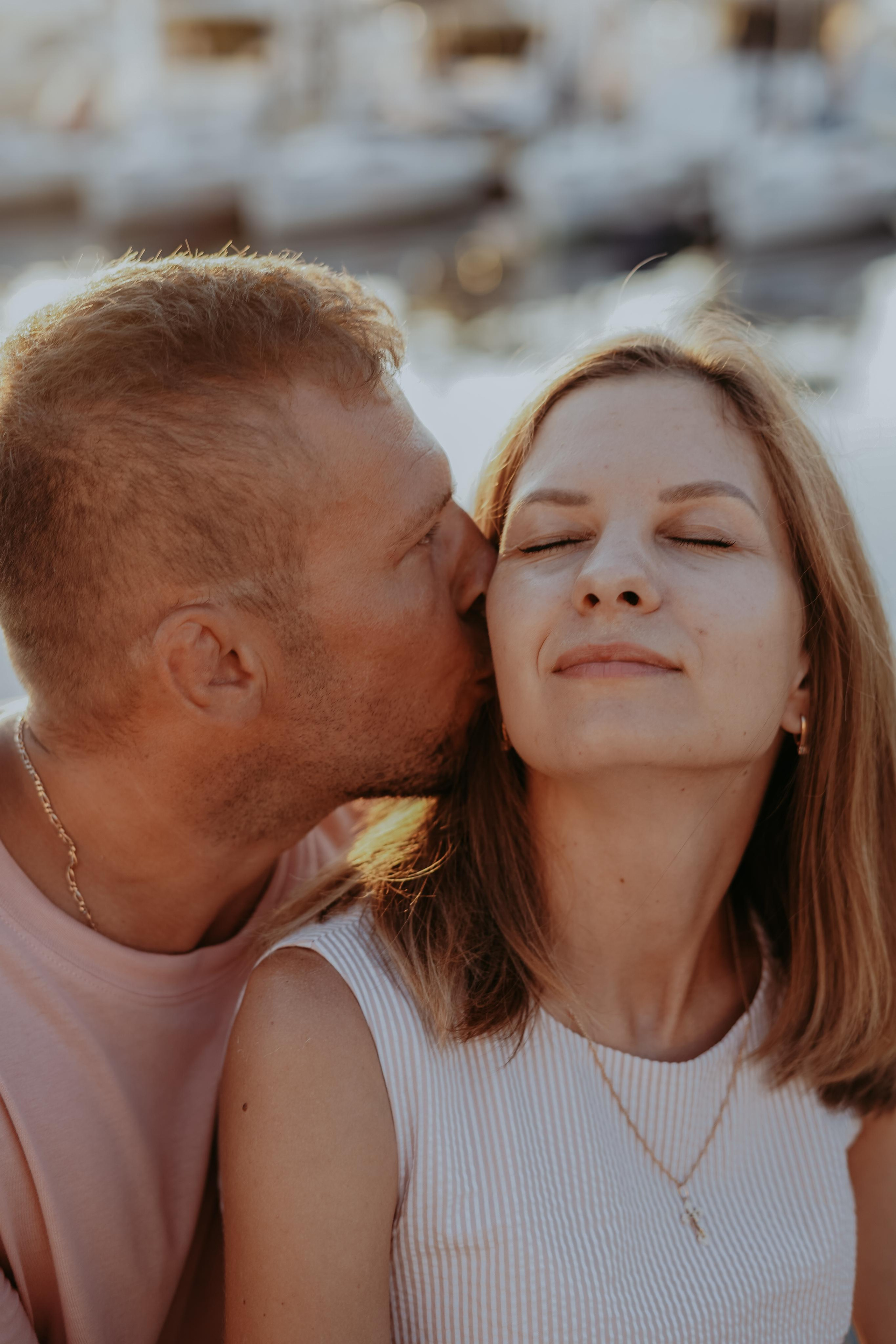 Анна, Денис и Настя в морском порту. Фотограф в Сочи и Абхазии | Фототуры | September Air