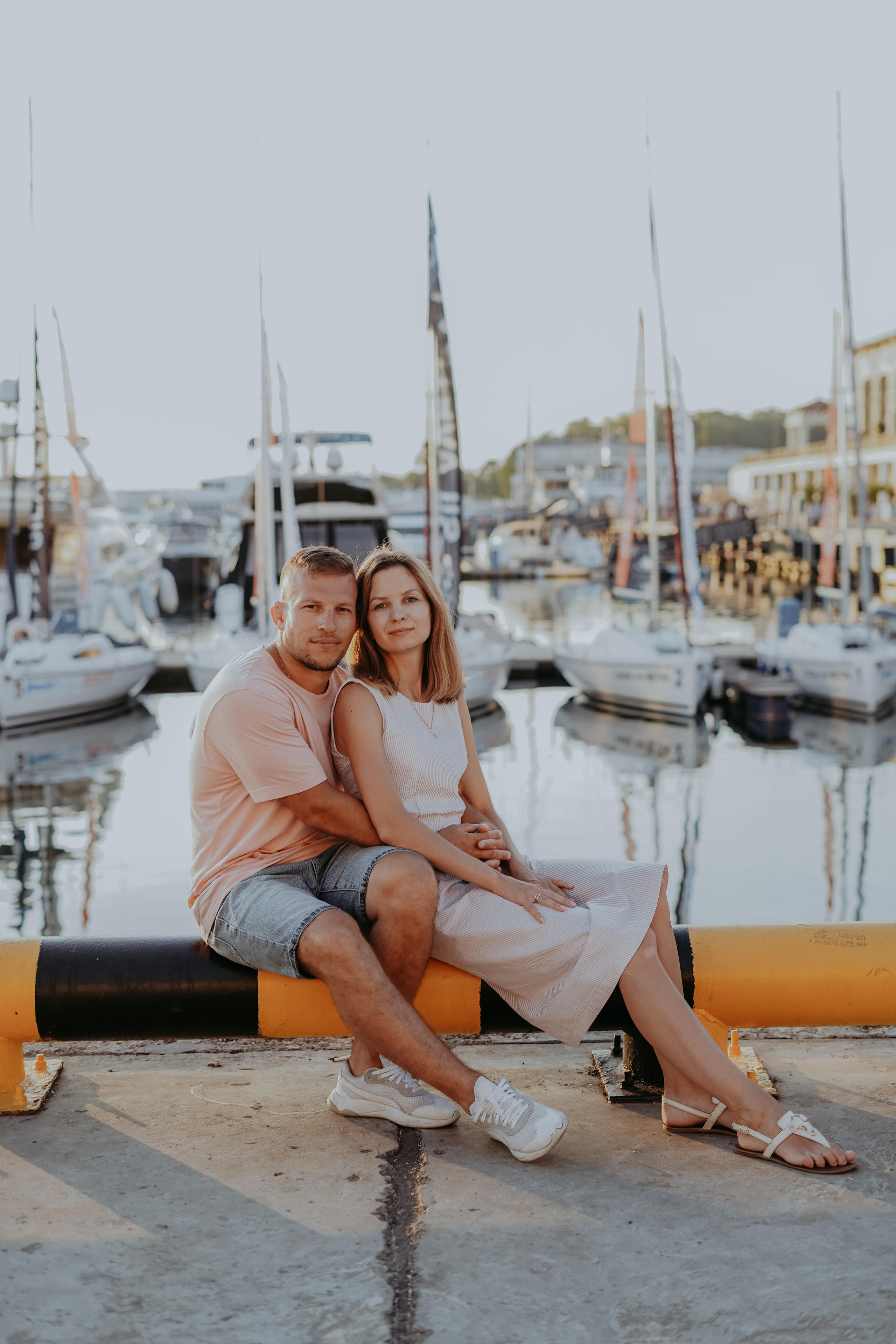 Анна, Денис и Настя в морском порту. Фотограф в Сочи и Абхазии | Фототуры | September Air