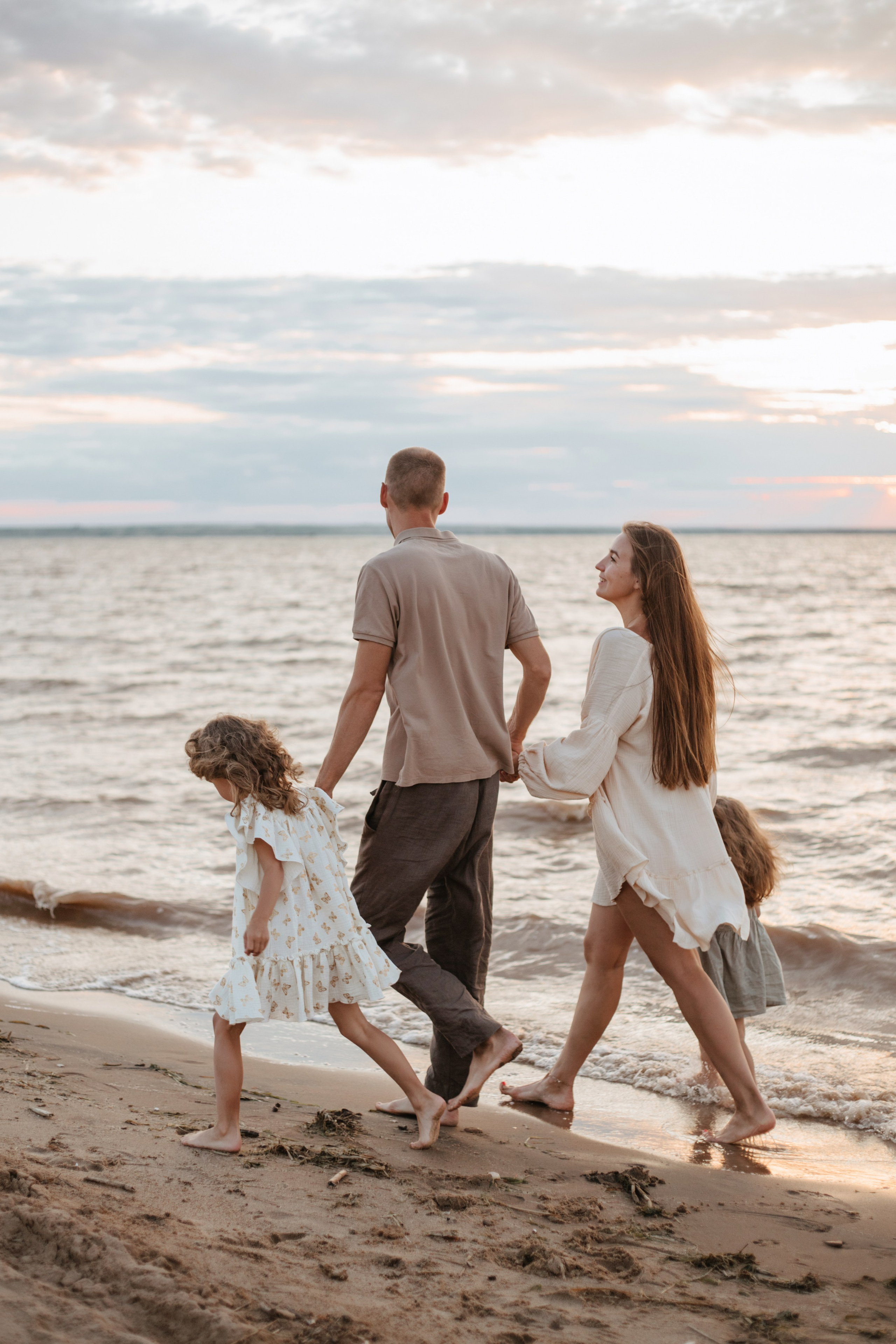 Люба и Саша с дочерьми. Фотограф в Волгограде и Москве | Анастасия Лаврова