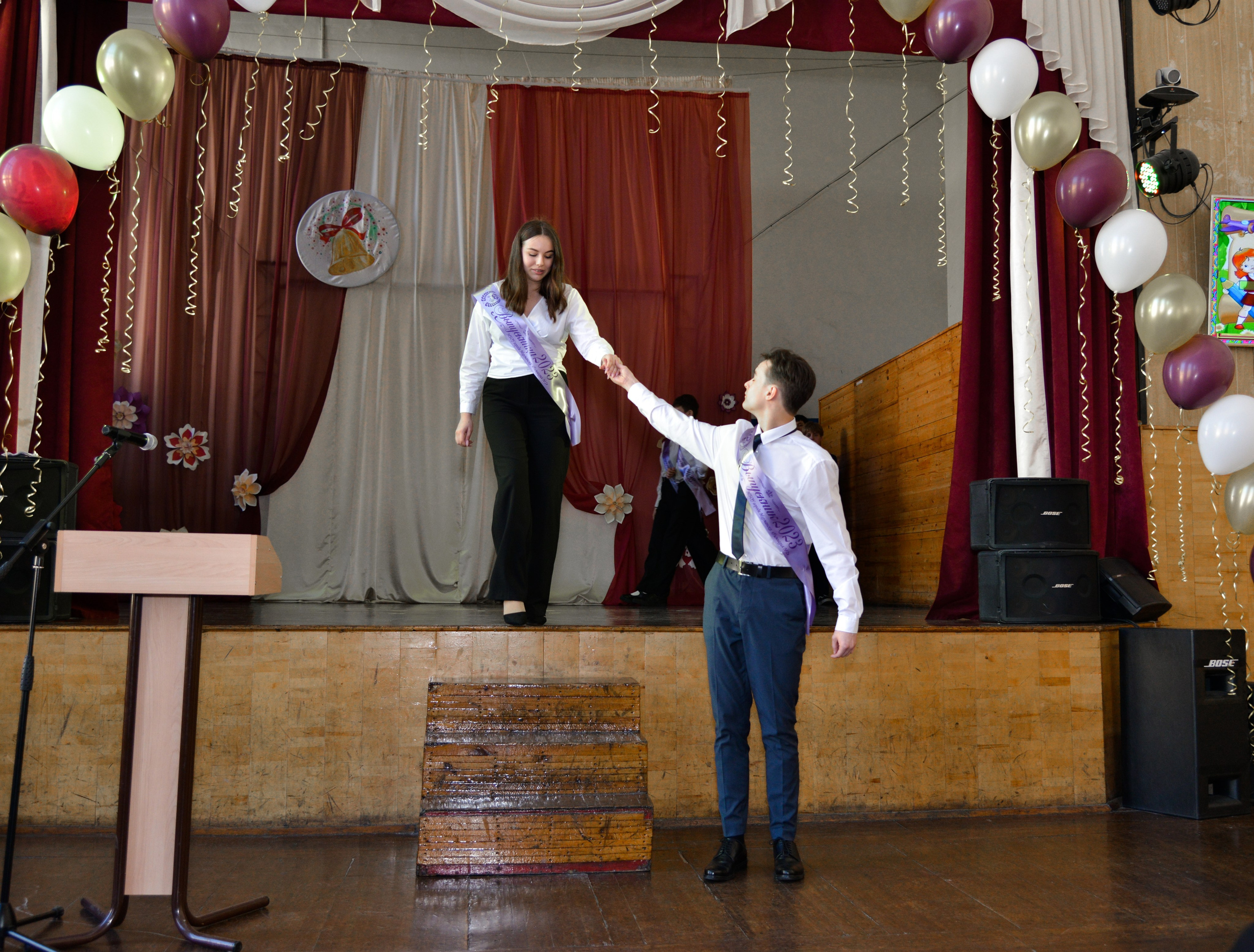 Последний звонок. Фотограф и Видеограф Виктор Баранов в г. Мурманске, Мурманской области и по всей России
