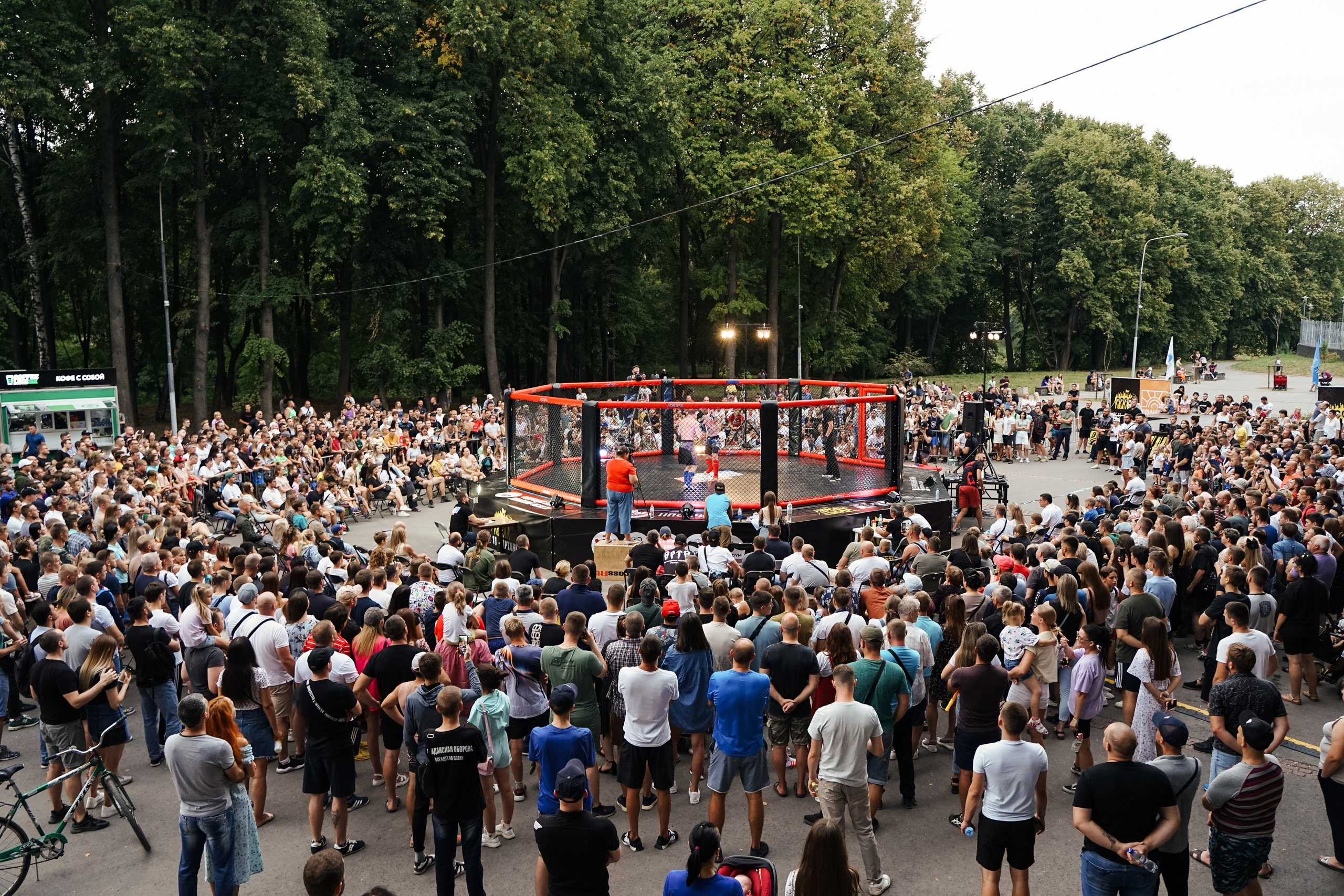 Вечер боев в ЦПКиО. Фотограф Надежда Погребняк | Рязань | Москва