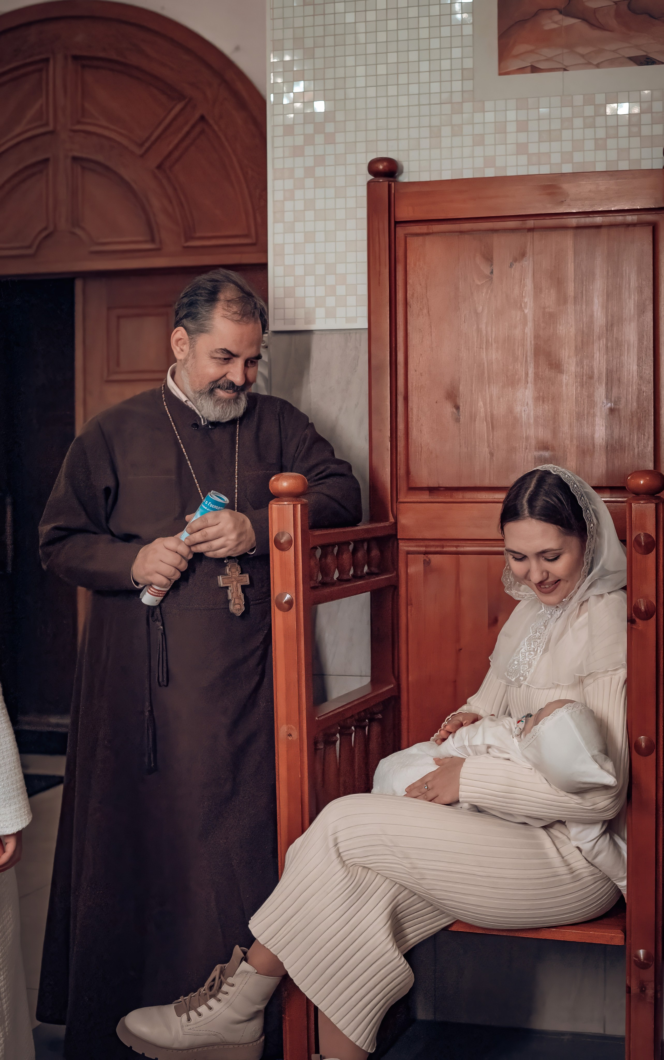 Крещение Максима в храме Феодора Тирона. Фотографы крещения/венчания  Красноярск Татьяна и Вячеслав Переваловы