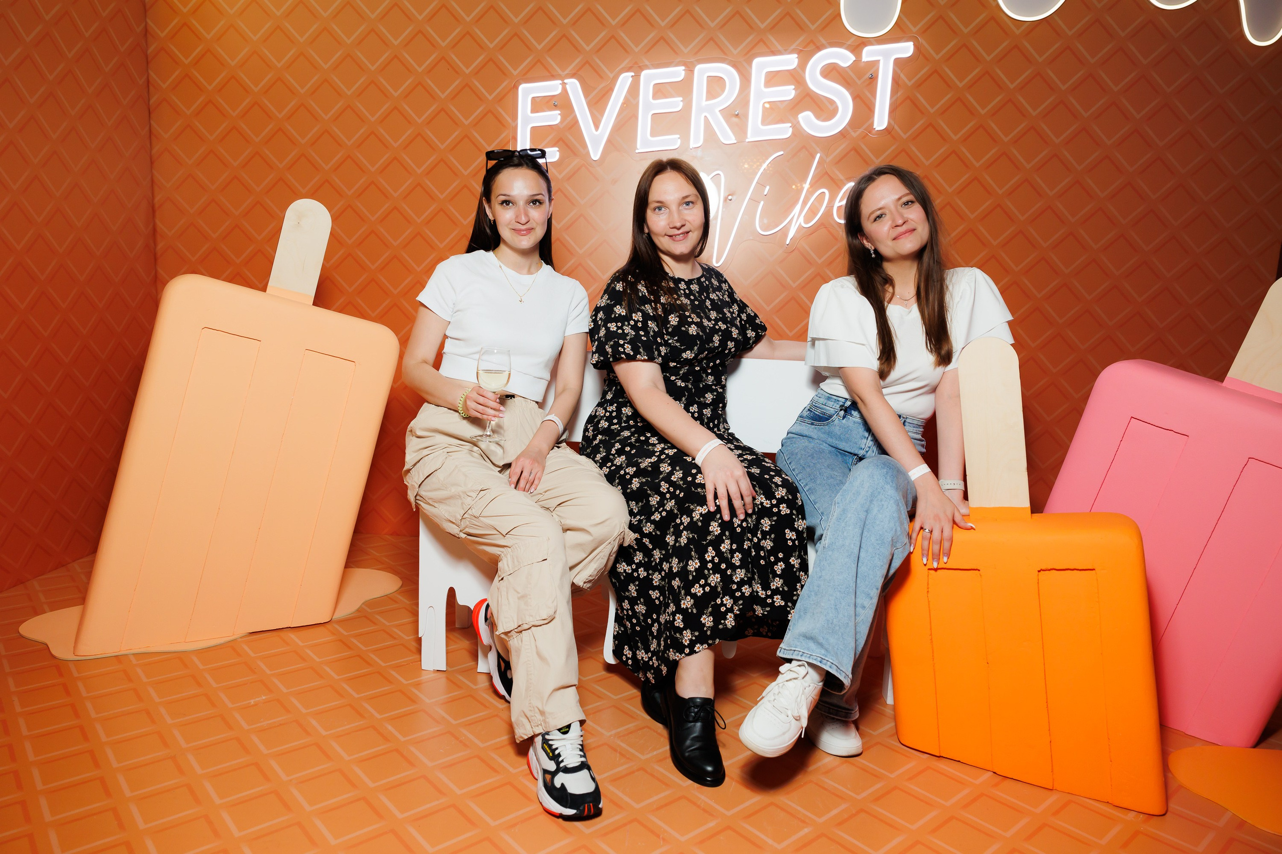 EVEREST VIBE good vibes only 16.08.2023. EVEREST PHOTO REPORT