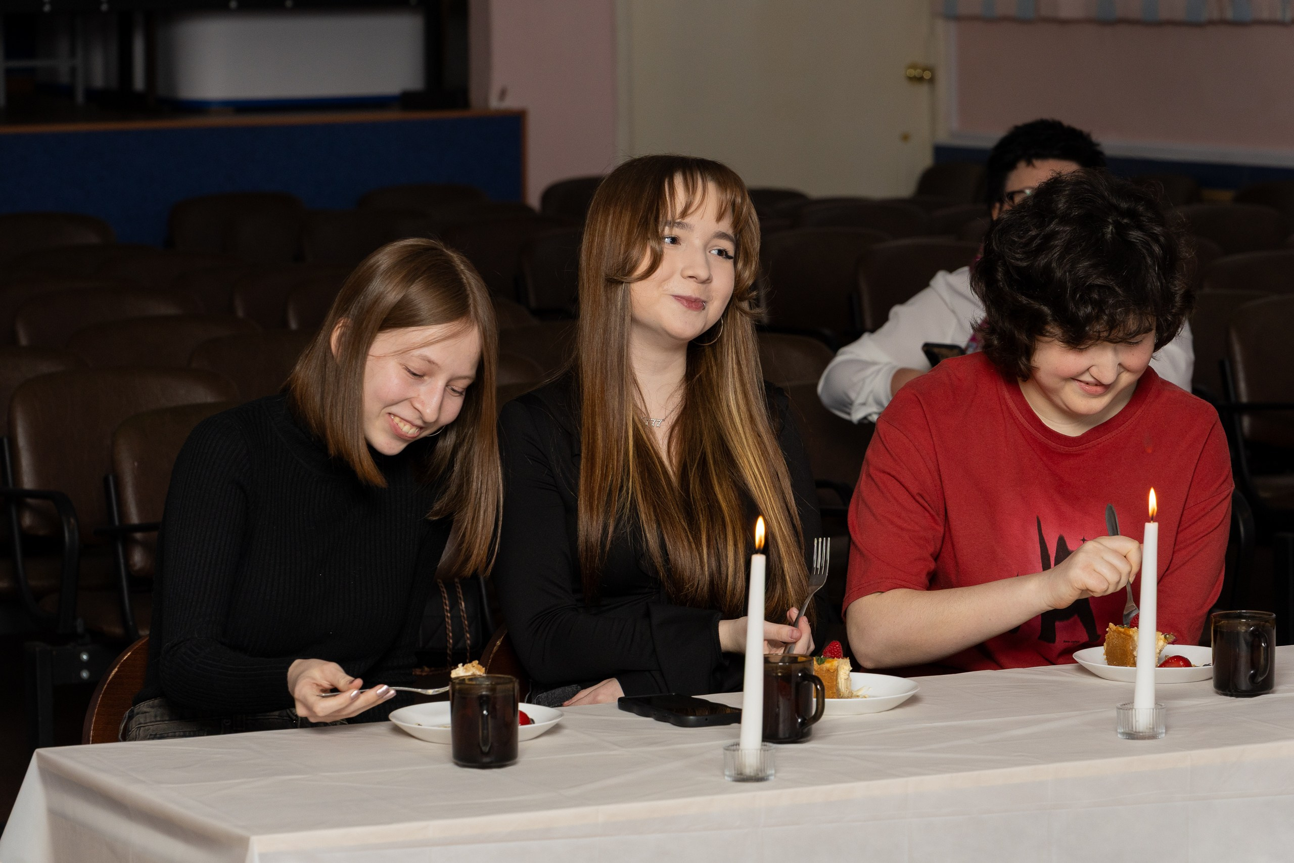 8 марта 2026. Поздравление ребят из 11 класса своих одноклассниц. Главная