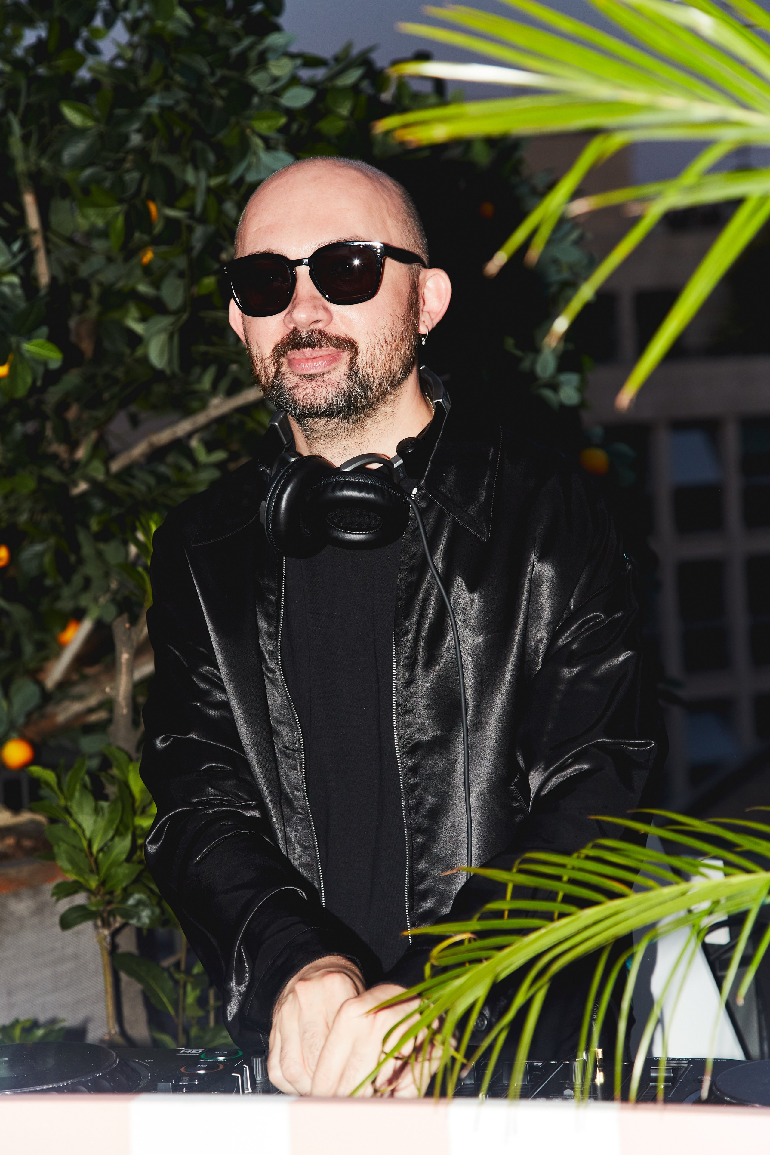 FEVER FRIENDS PARIS PARTY. Photographer Daria Ilkevich