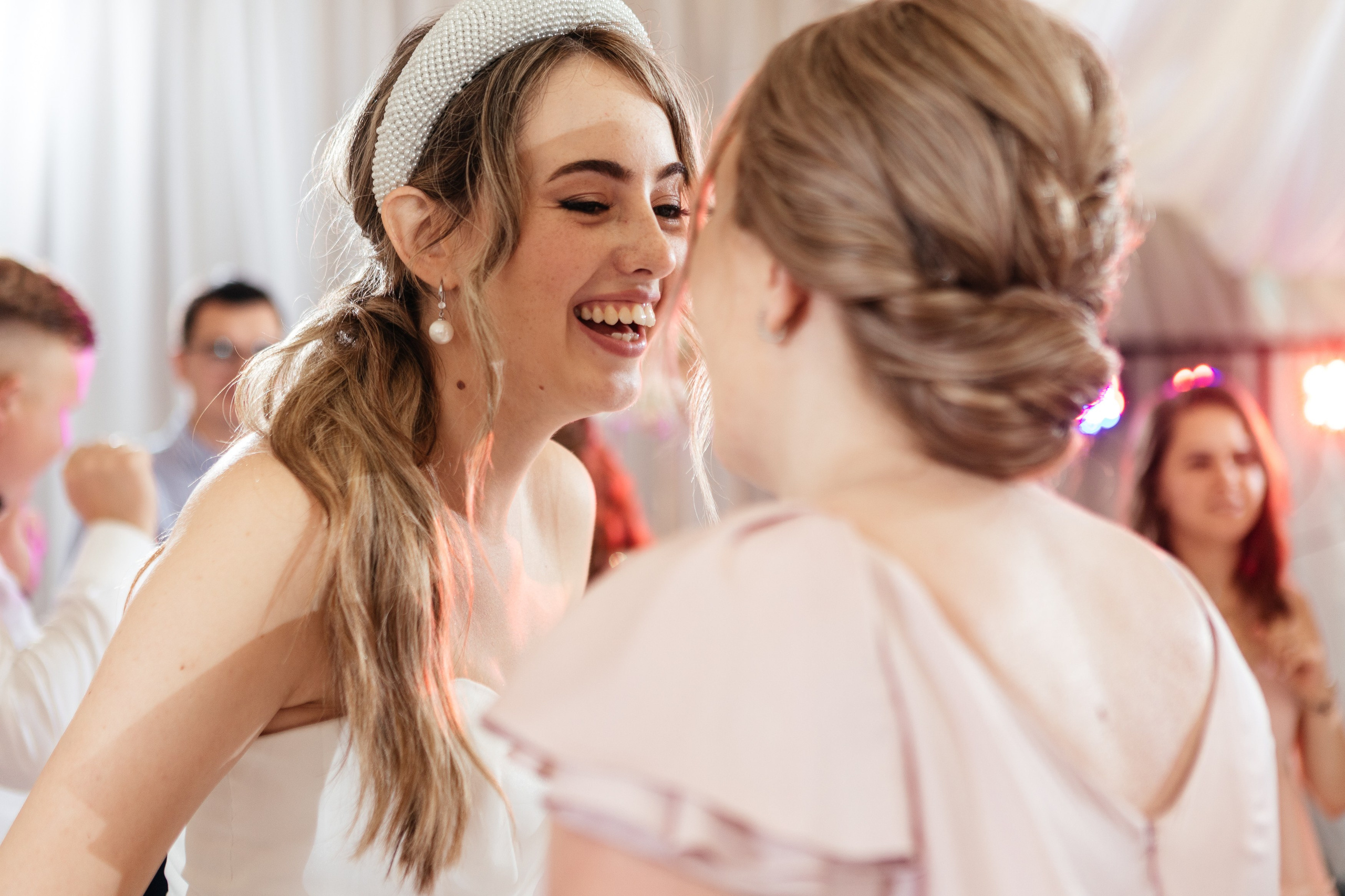 Свадебный фотограф Уфа — Руслан ГабдлисламовЖивые эмоции, красивые кадры, воспоминания на всю жизнь.Работаю по всей Республике Башкортоста. Свадебный фотограф Уфа Руслан Габдлисламов