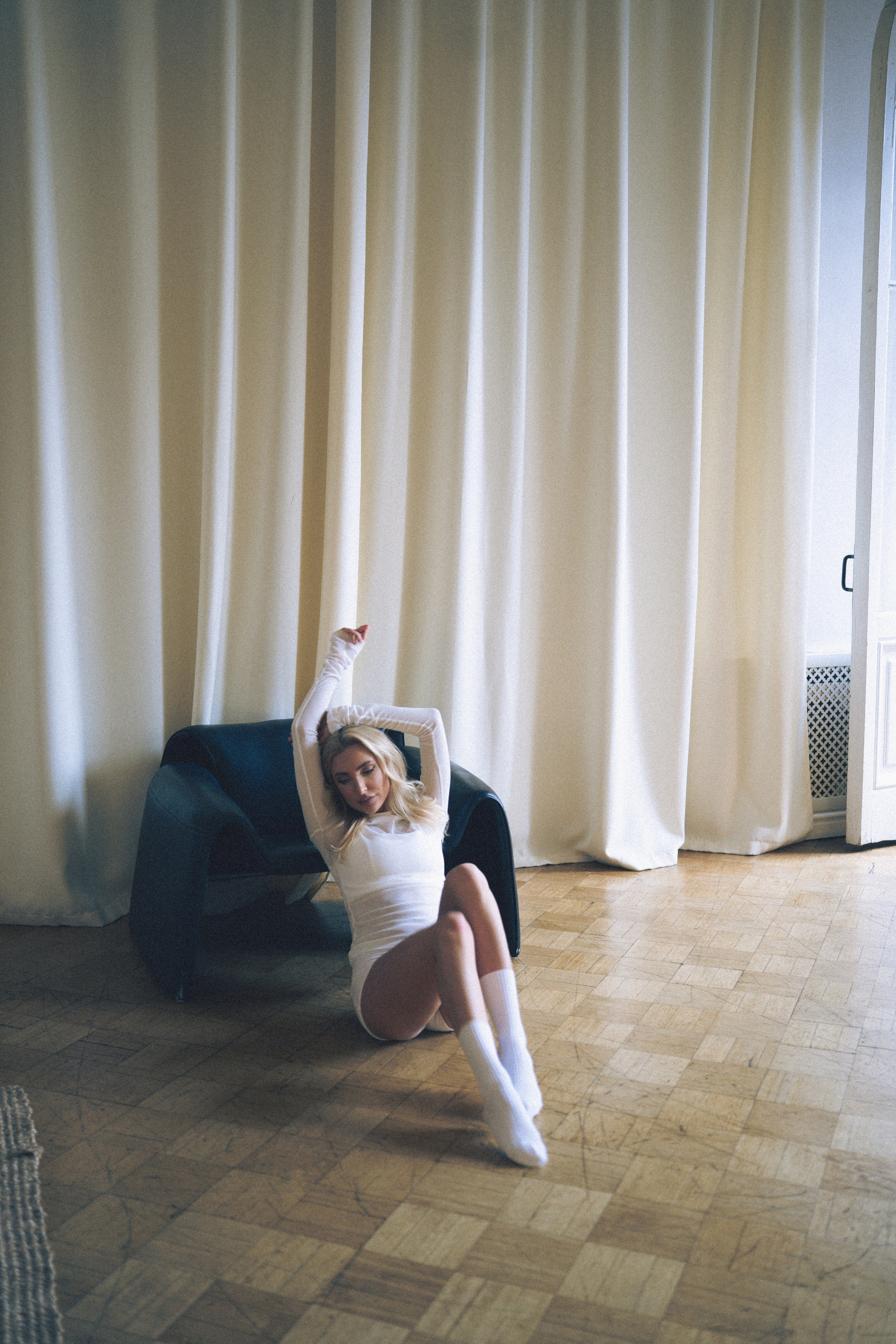 МИНИМАЛИЗМ В СТУДИИ НА ЧЕРНЫШЕВСКОЙ В СТУДИИ С БАЛКОНОМ. Профессиональный фотограф, Санкт-Петербург — Виктория Богомолова